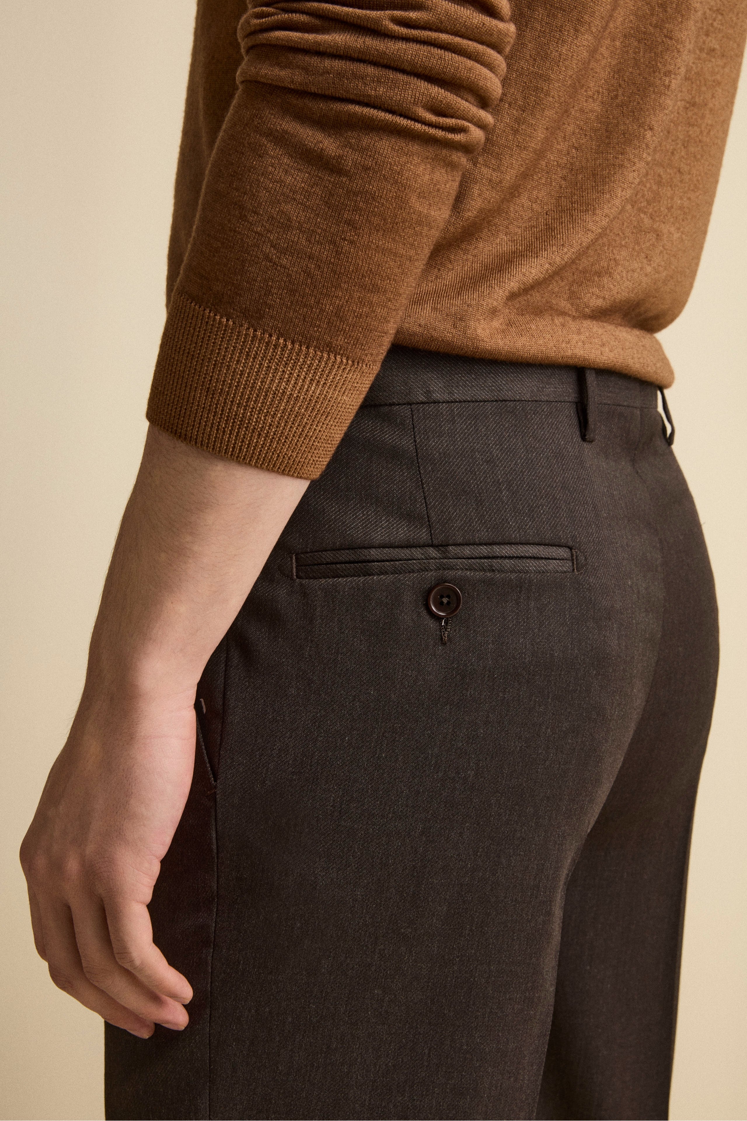 Comfort-Fit Single-Breasted Suit in Virgin Wool - brown