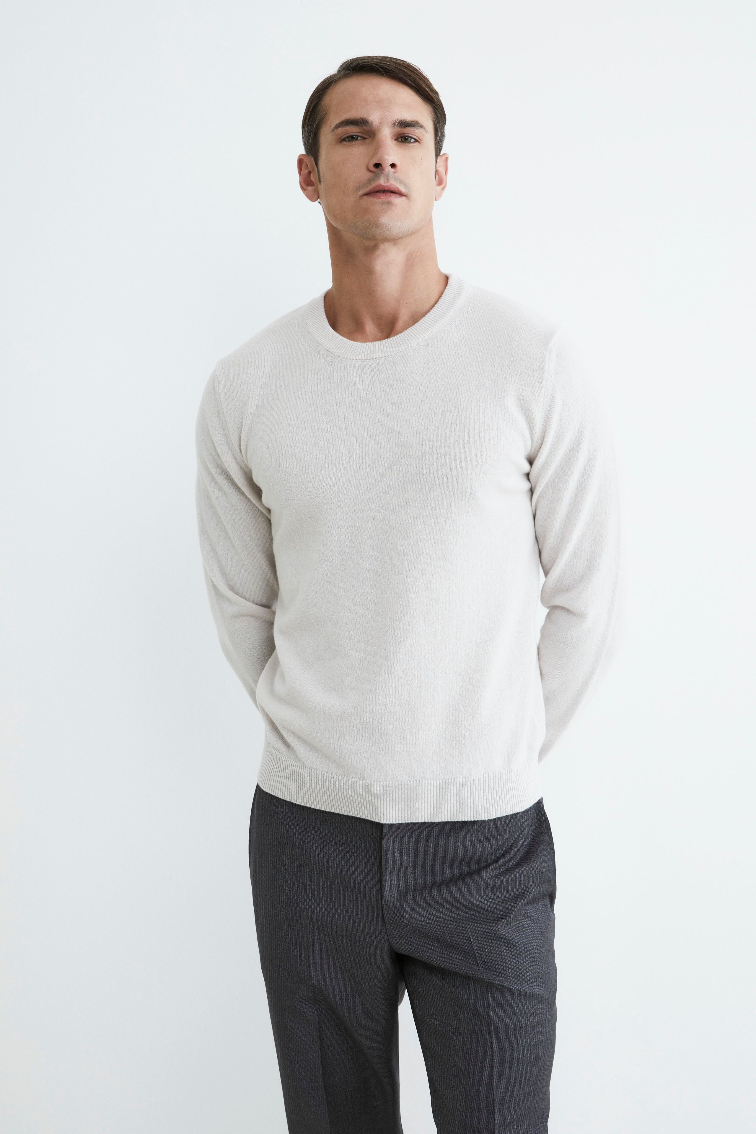 Maglia girocollo in cashmere - BEIGE