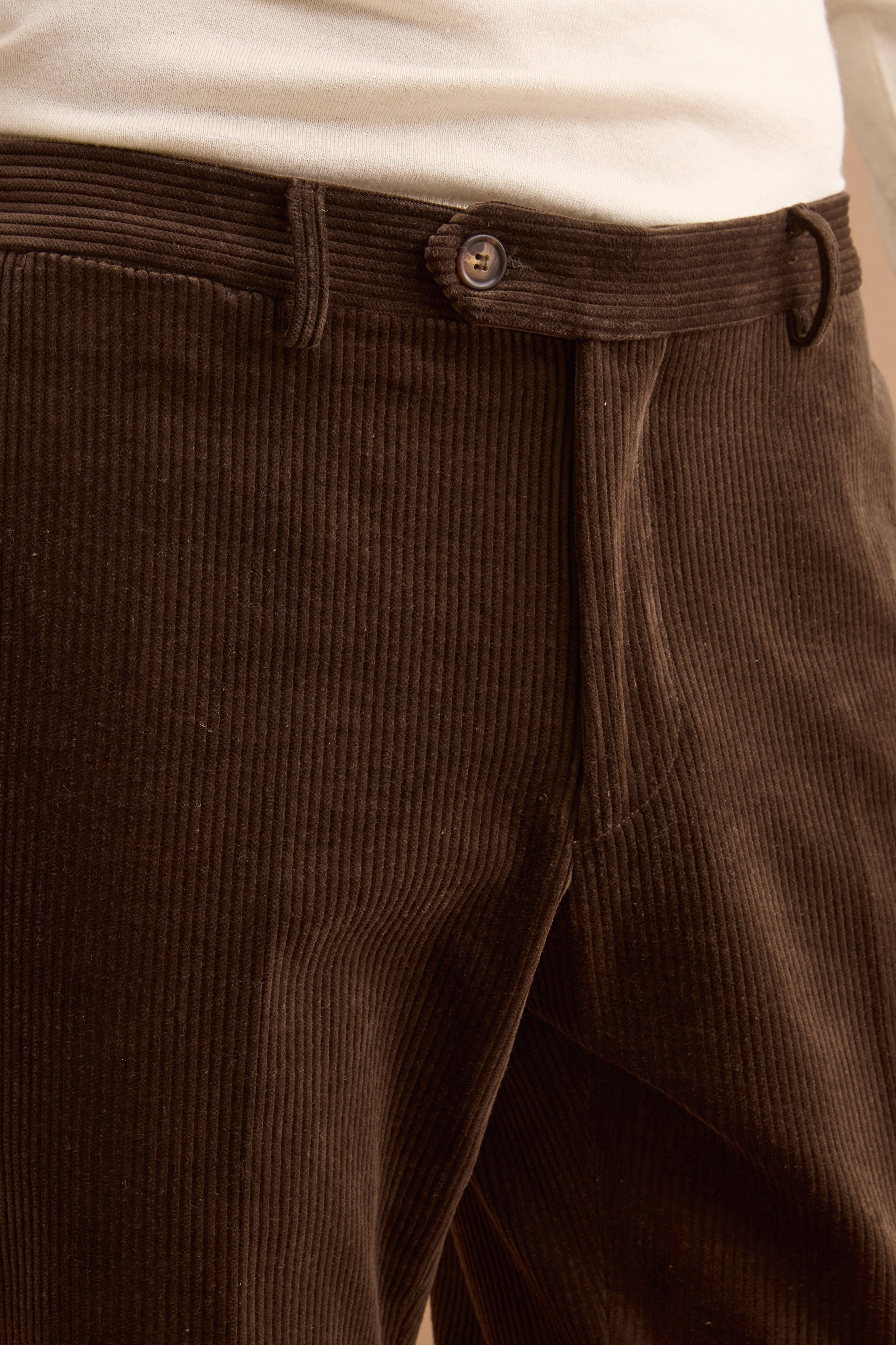 Pantalone Chino in Velluto Comfort Fit - MARRONE