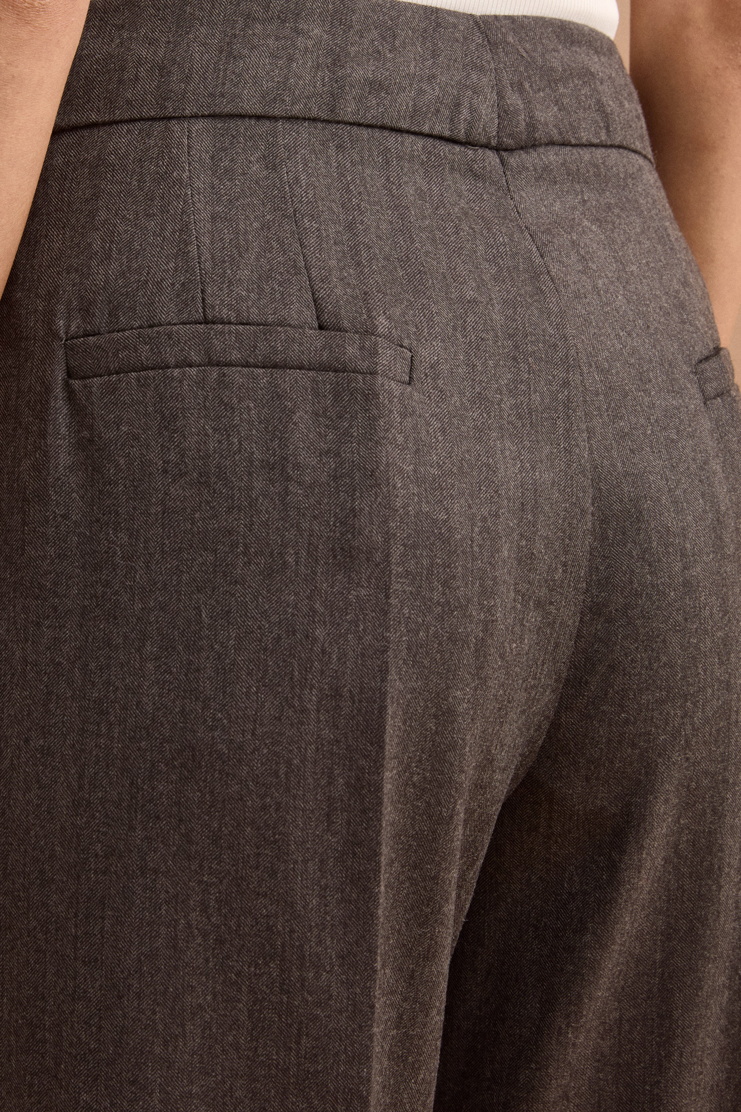 Pantalon droit à revers en pure laine - -