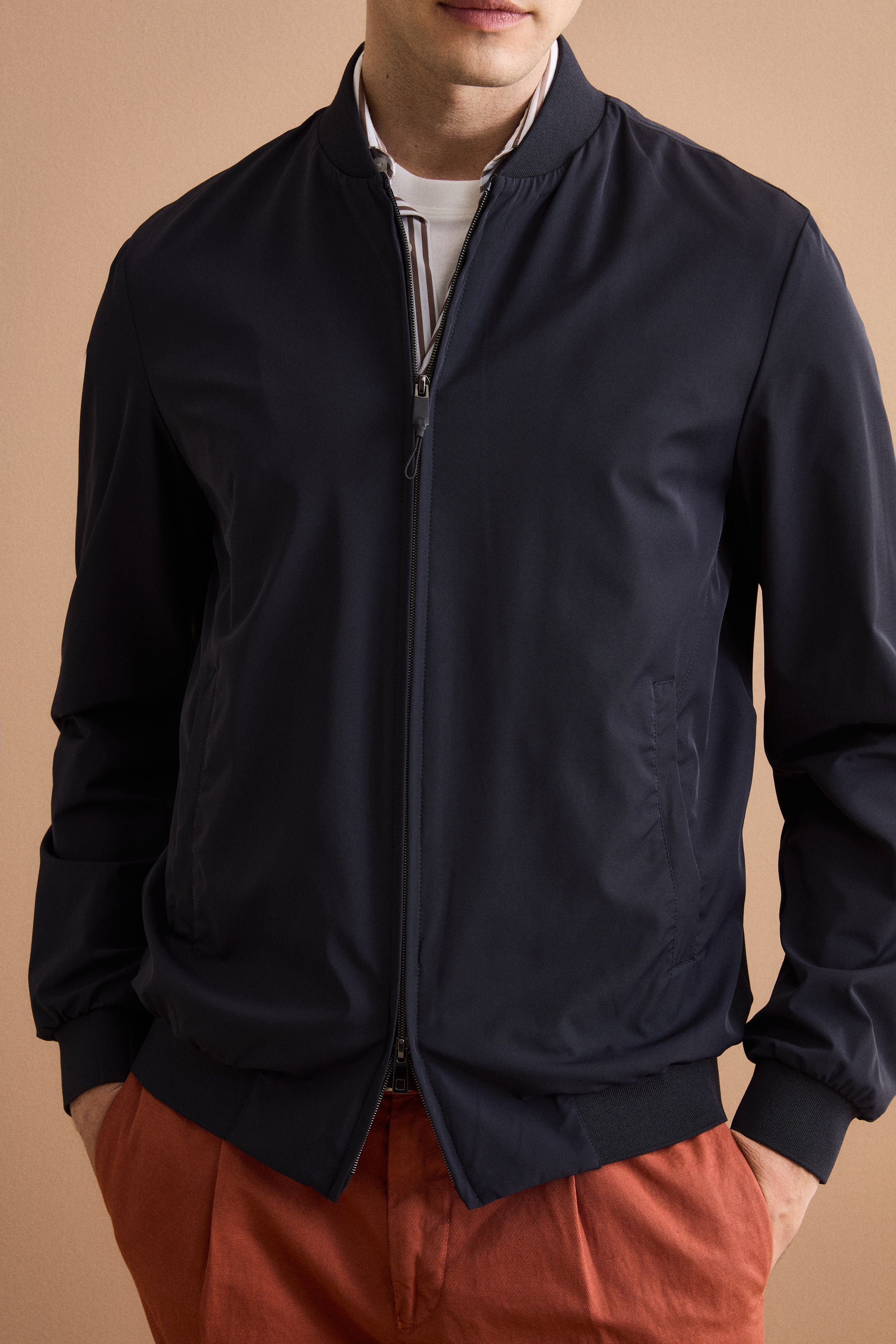 Leichte Jacke mit Strickbündchen - BLAU