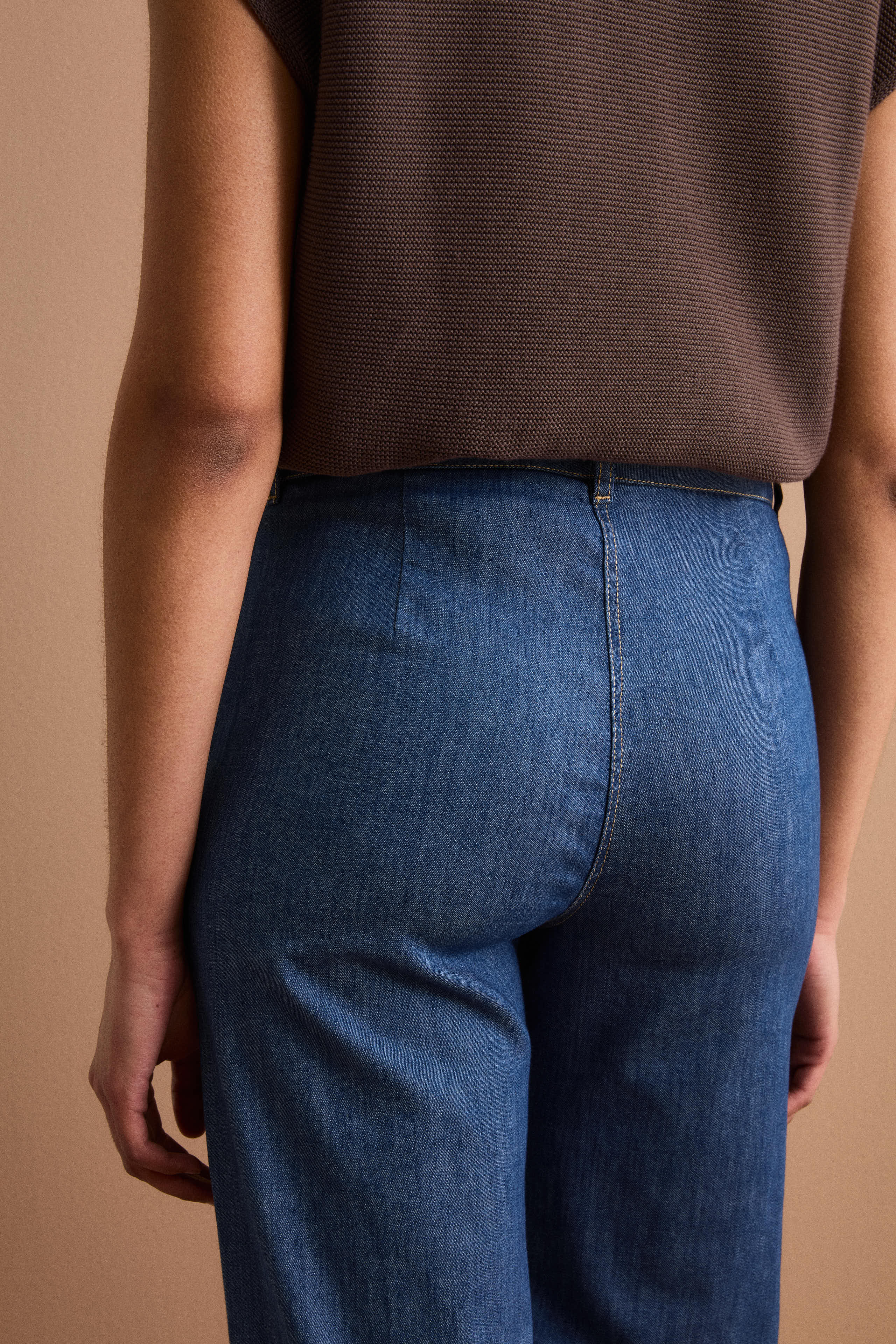 Straight-Leg-Denimhose aus Baumwollmischung - DENIM