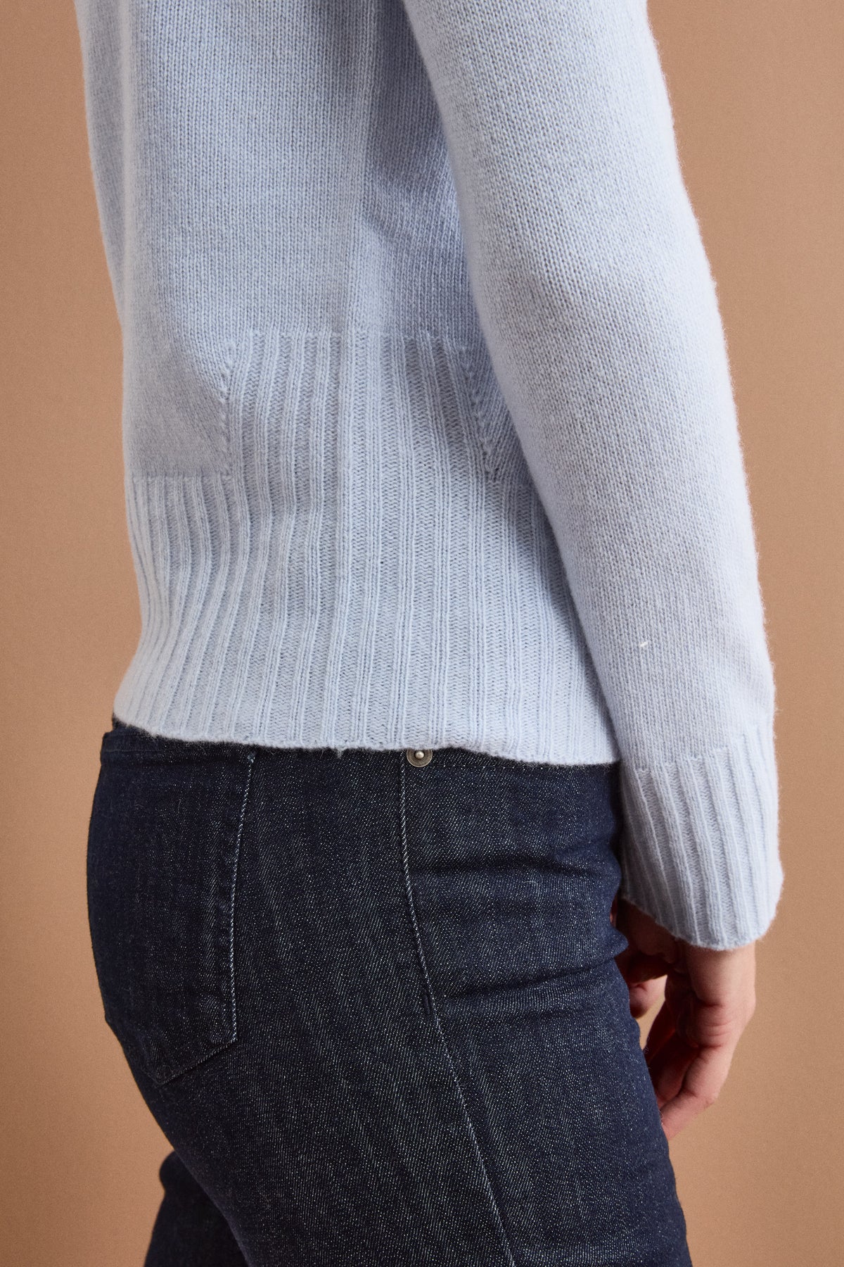 Raglan-Rollkragenpullover aus Wolle und Kaschmir mit Rippkragen - Hellblau