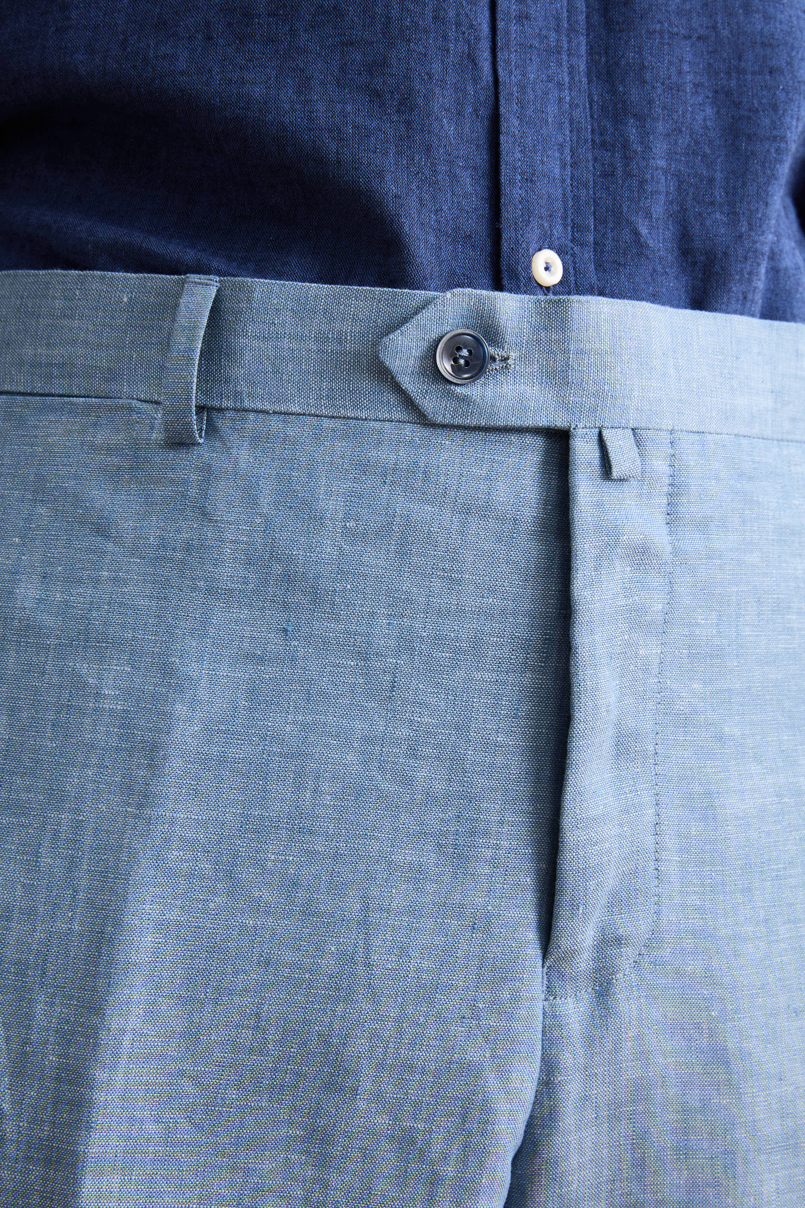 Slim Fit Zweireihiger Anzug aus Meliertem Leinen - Hellblau