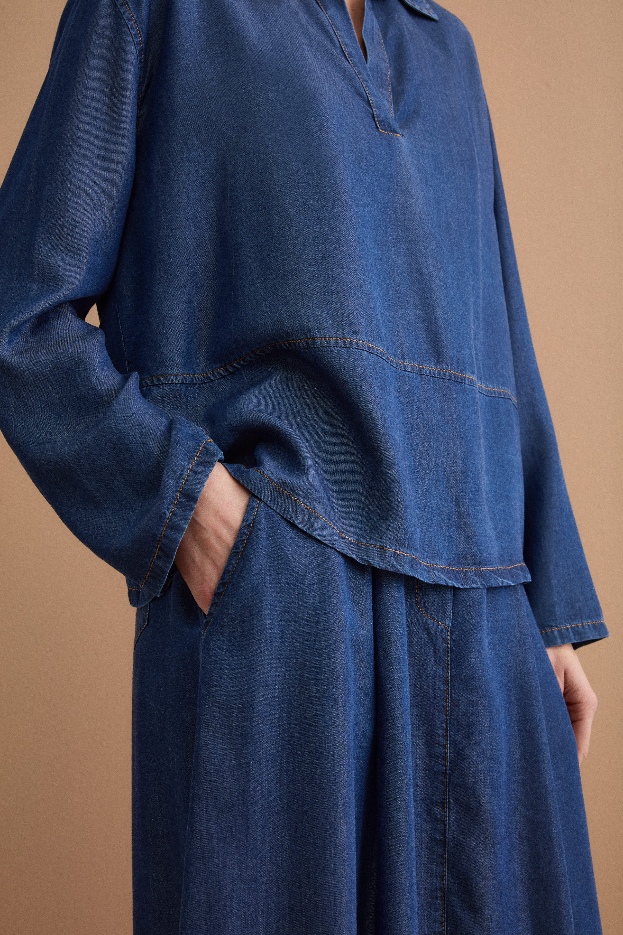 Oversize-Denimbluse mit Hemdkragen - DENIM
