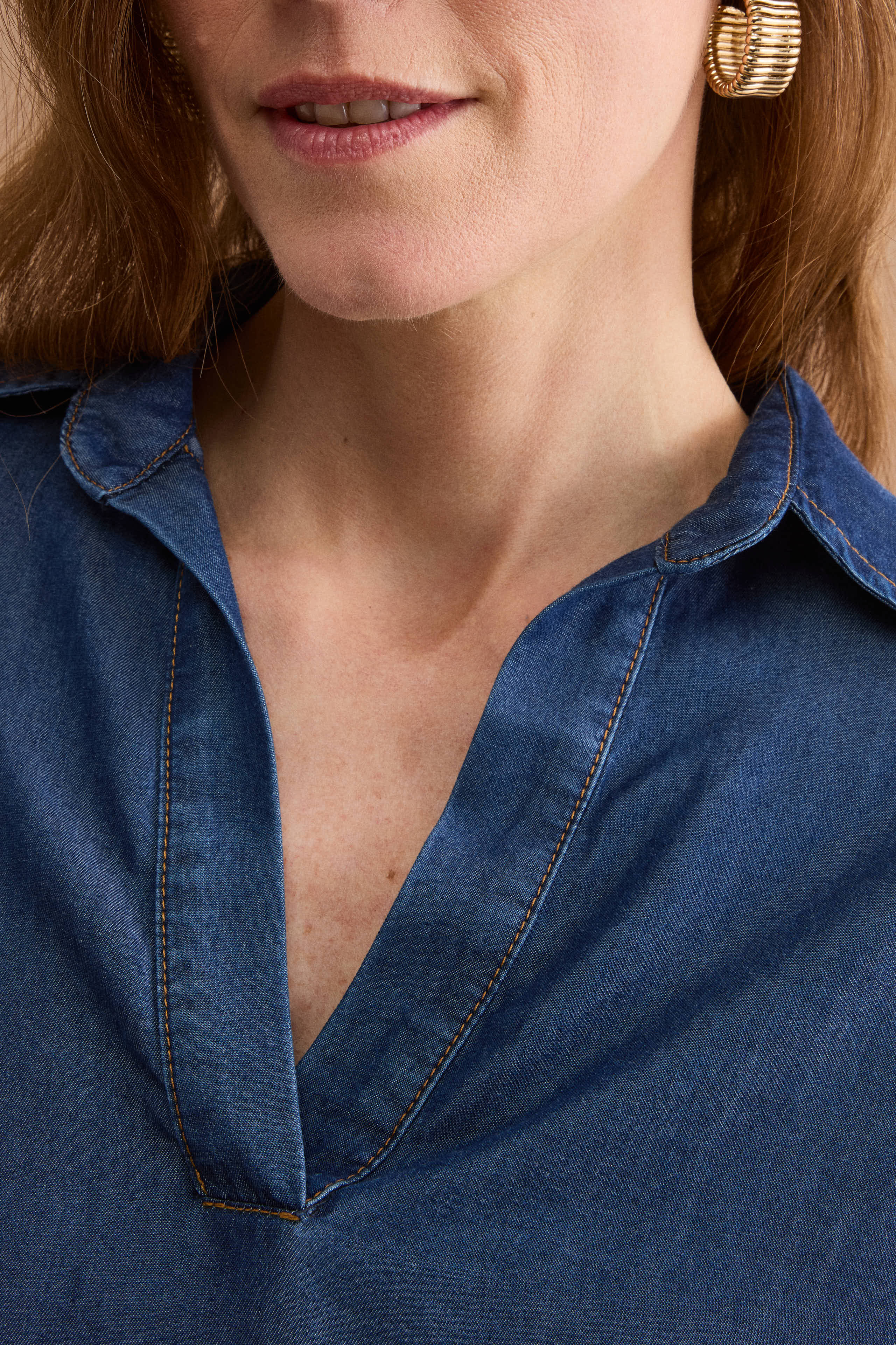 Oversize-Denimbluse mit Hemdkragen - DENIM