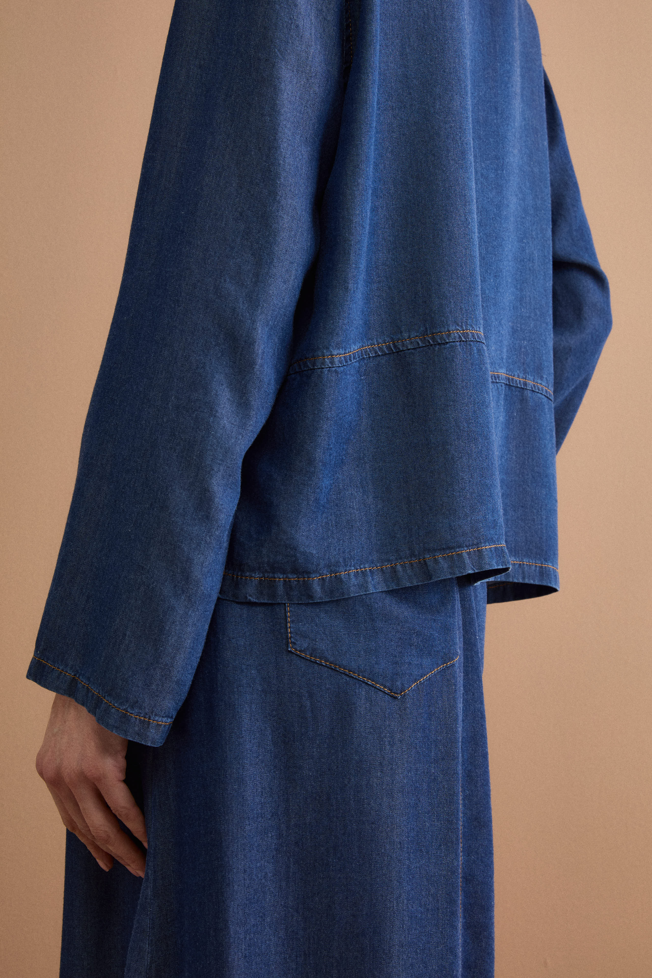 Oversize-Denimbluse mit Hemdkragen - DENIM