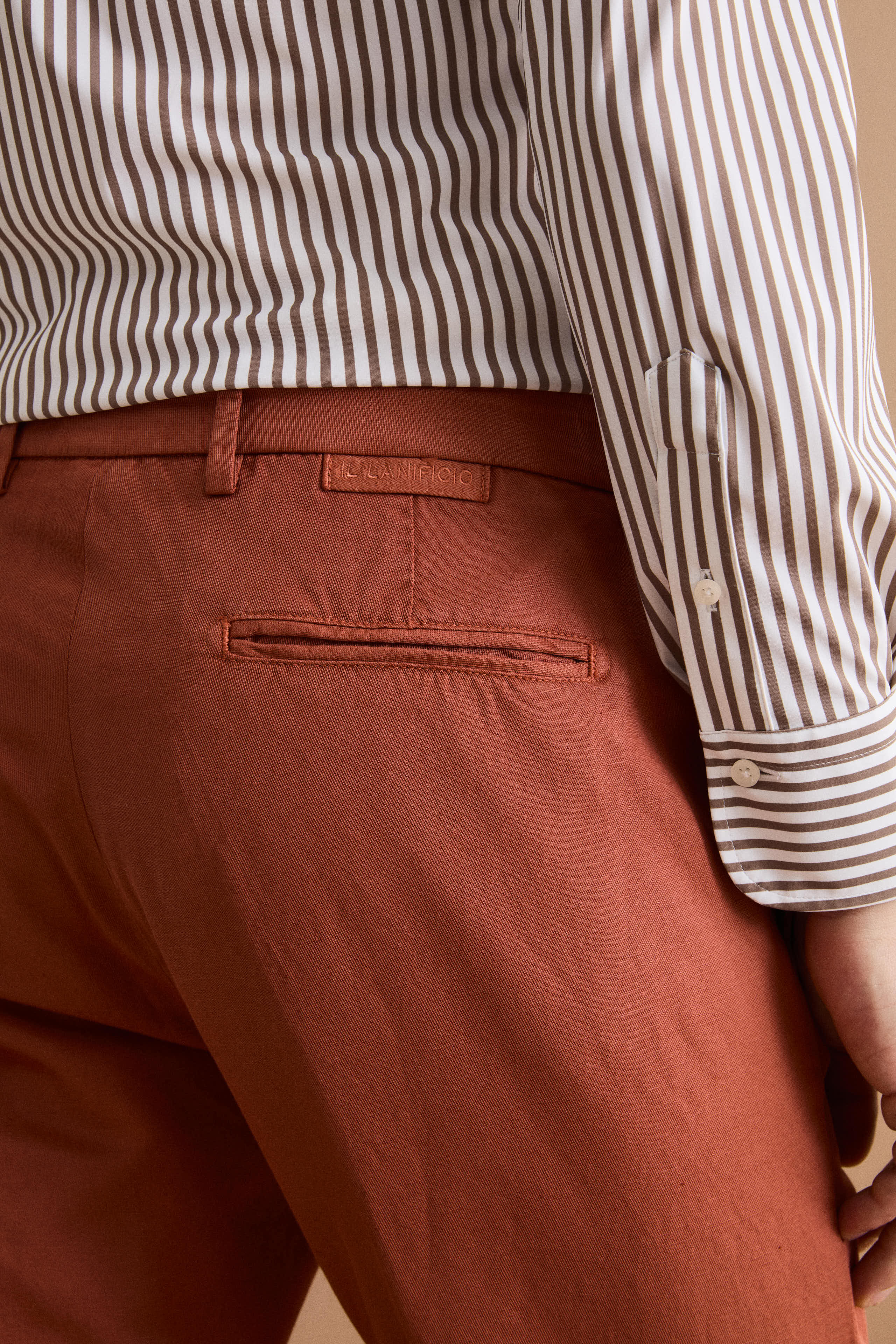 Carrot-Hose aus Leinenmischung mit Bundfalten und Umschlag - Gebranntes Braun