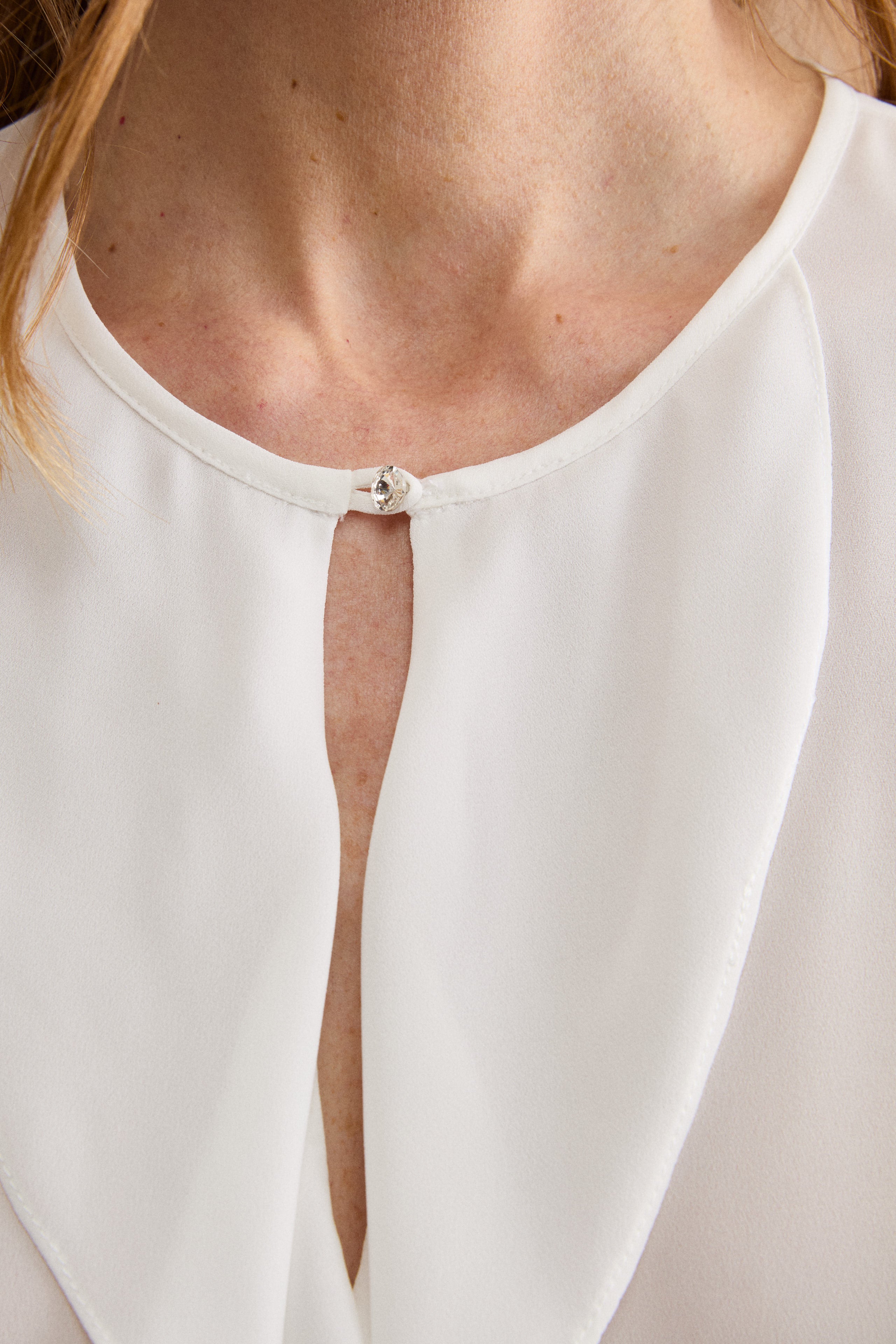 Elegantes Double-Georgette-Top mit Volants - CREAM