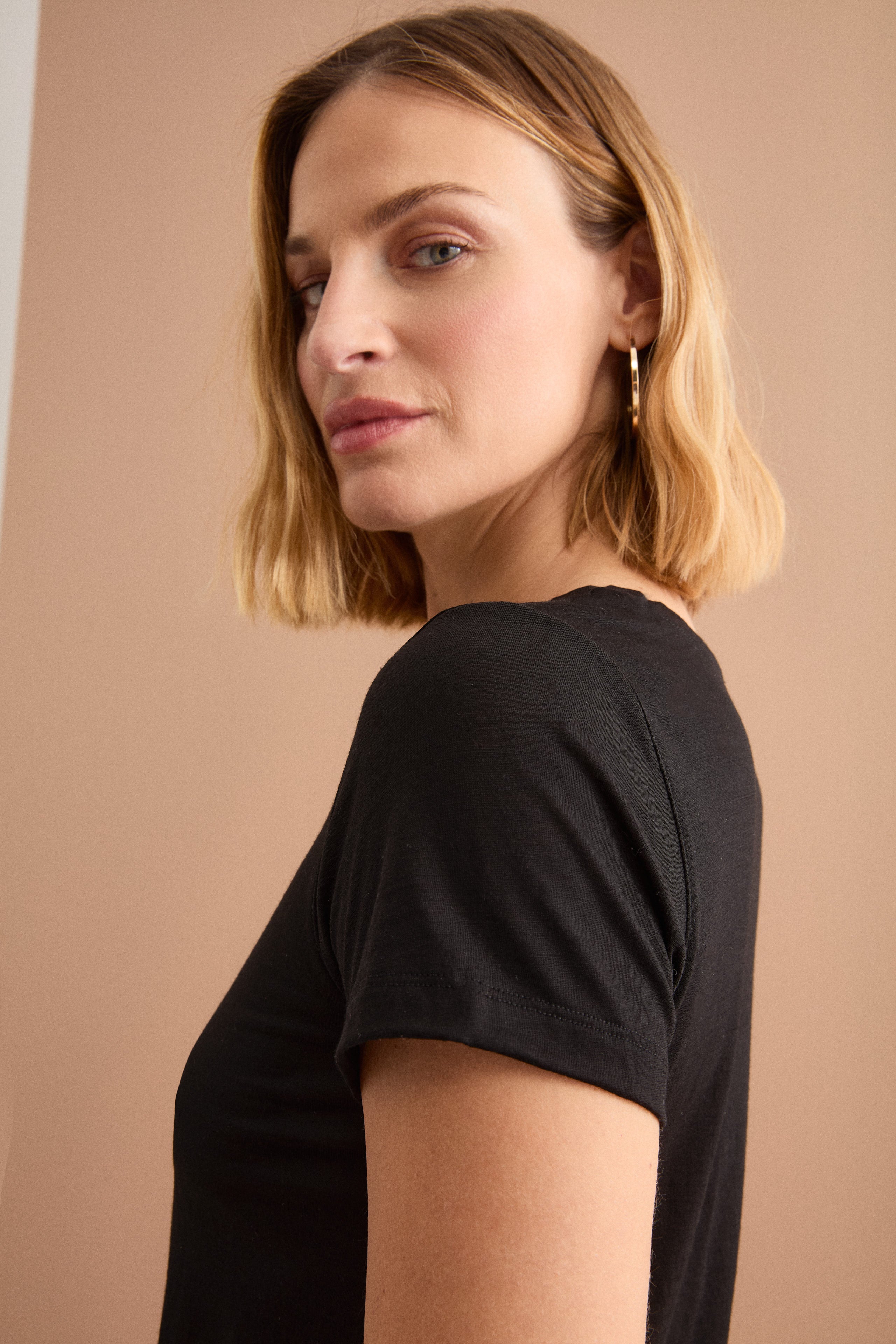 Merino Wool Crewneck T-Shirt - BLACK