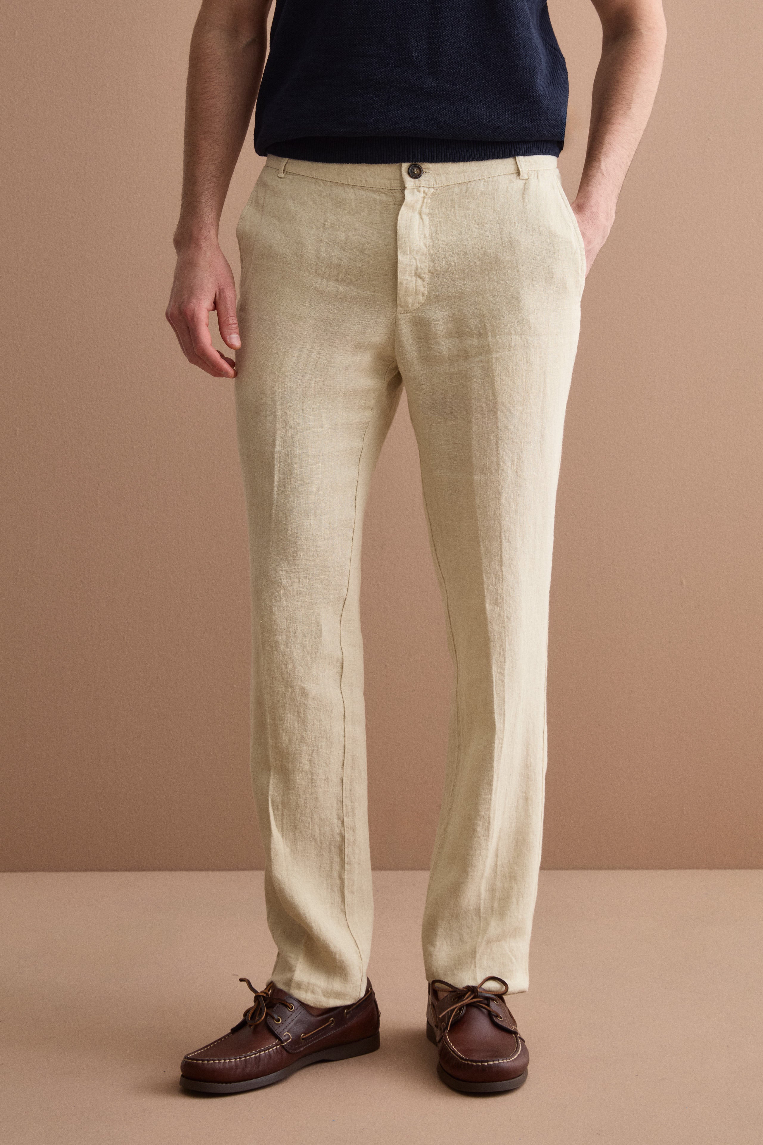 Regular-fit cigarette-leg linen trousers - Sand brown