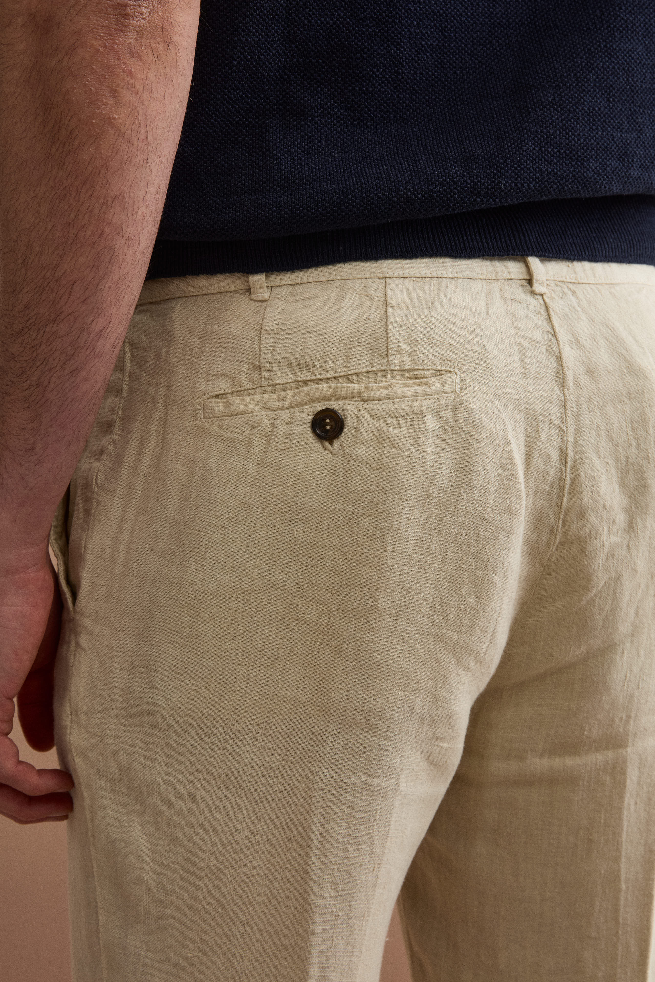 Regular-fit cigarette-leg linen trousers - Sand brown