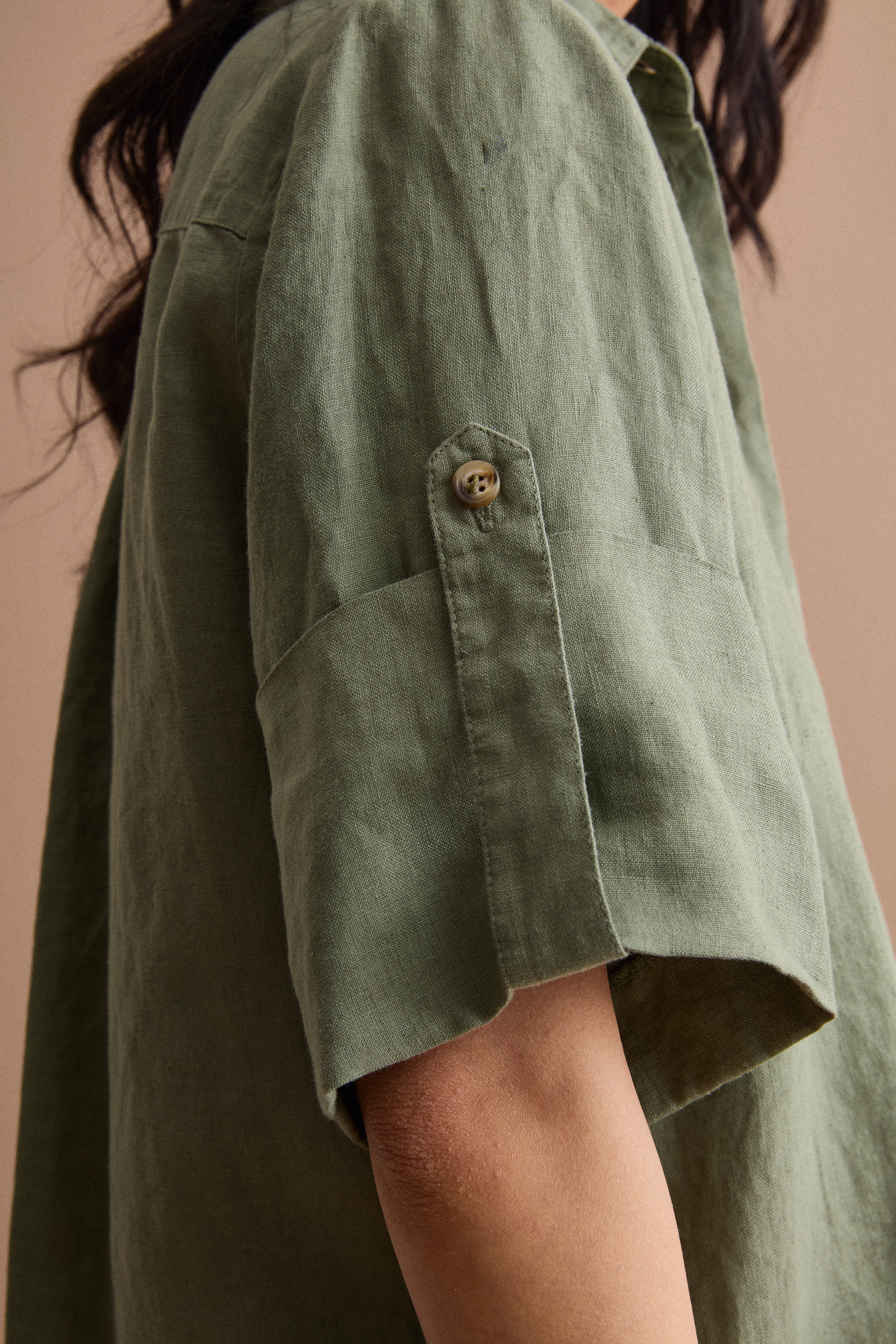 Camicia Over Cropped in Lino - VERDE MILITARE