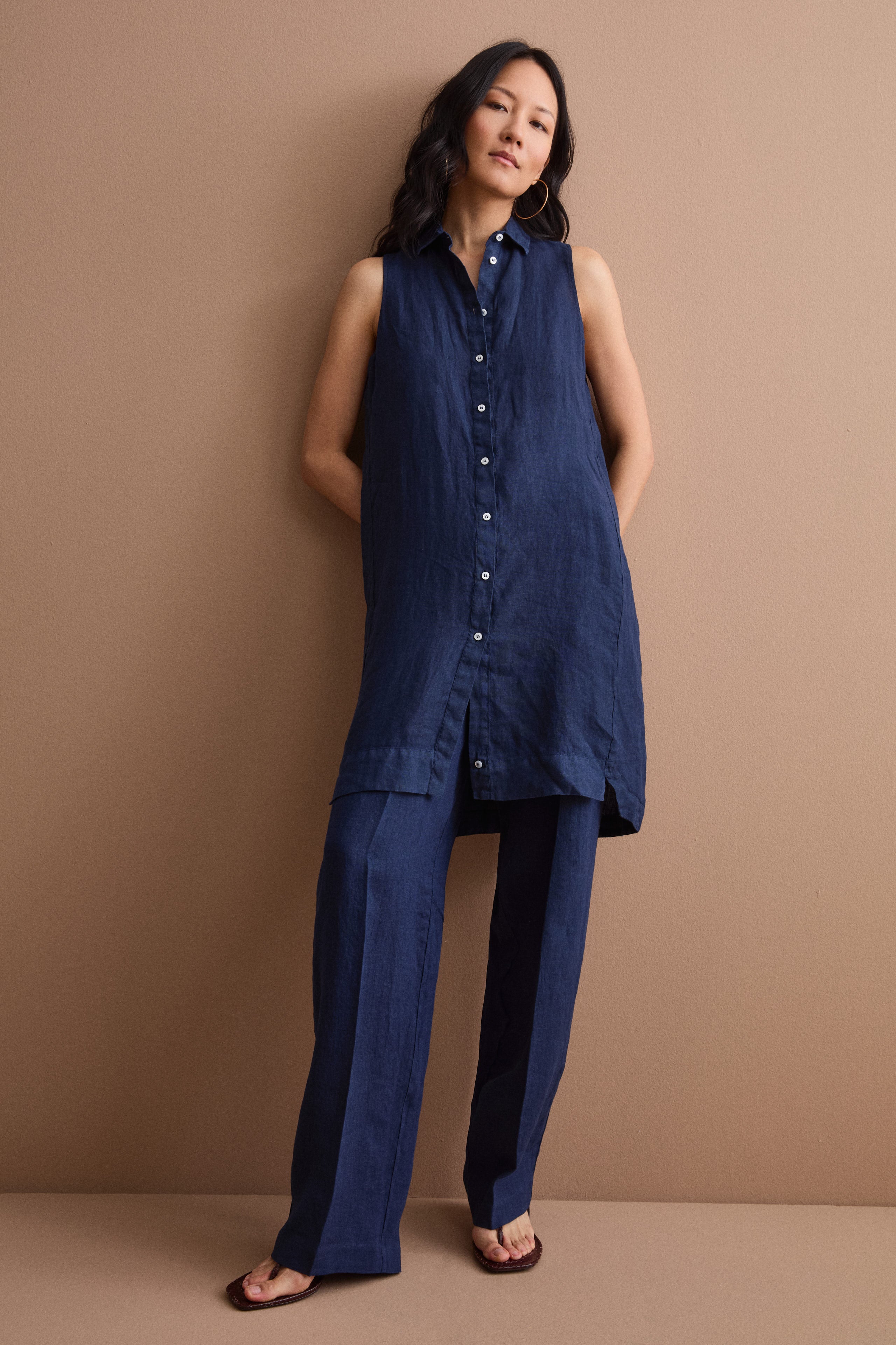Sleeveless Midi Shirt Dress in Linen - Navy blue