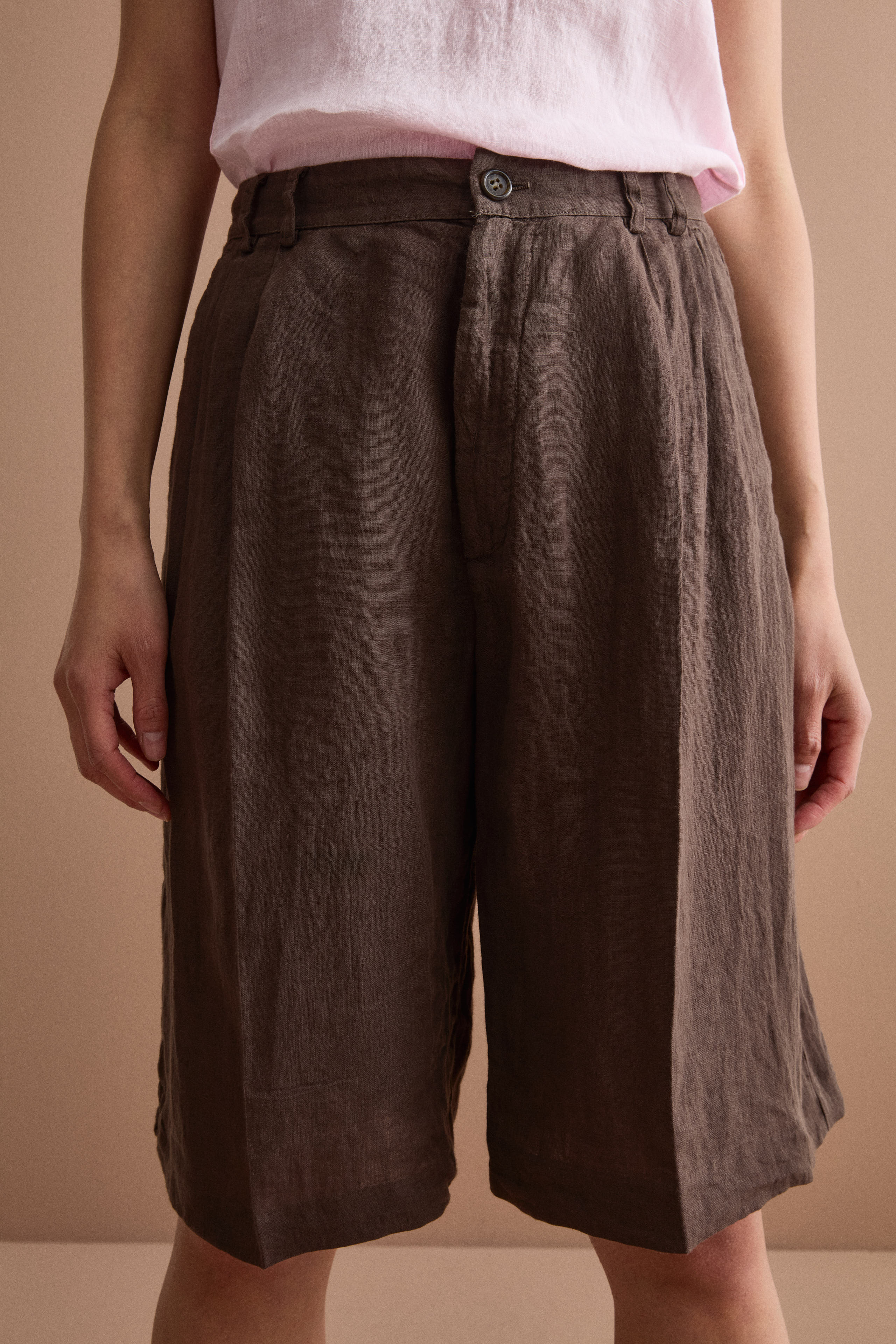 Linen Jorts with Pleats - Dark brown