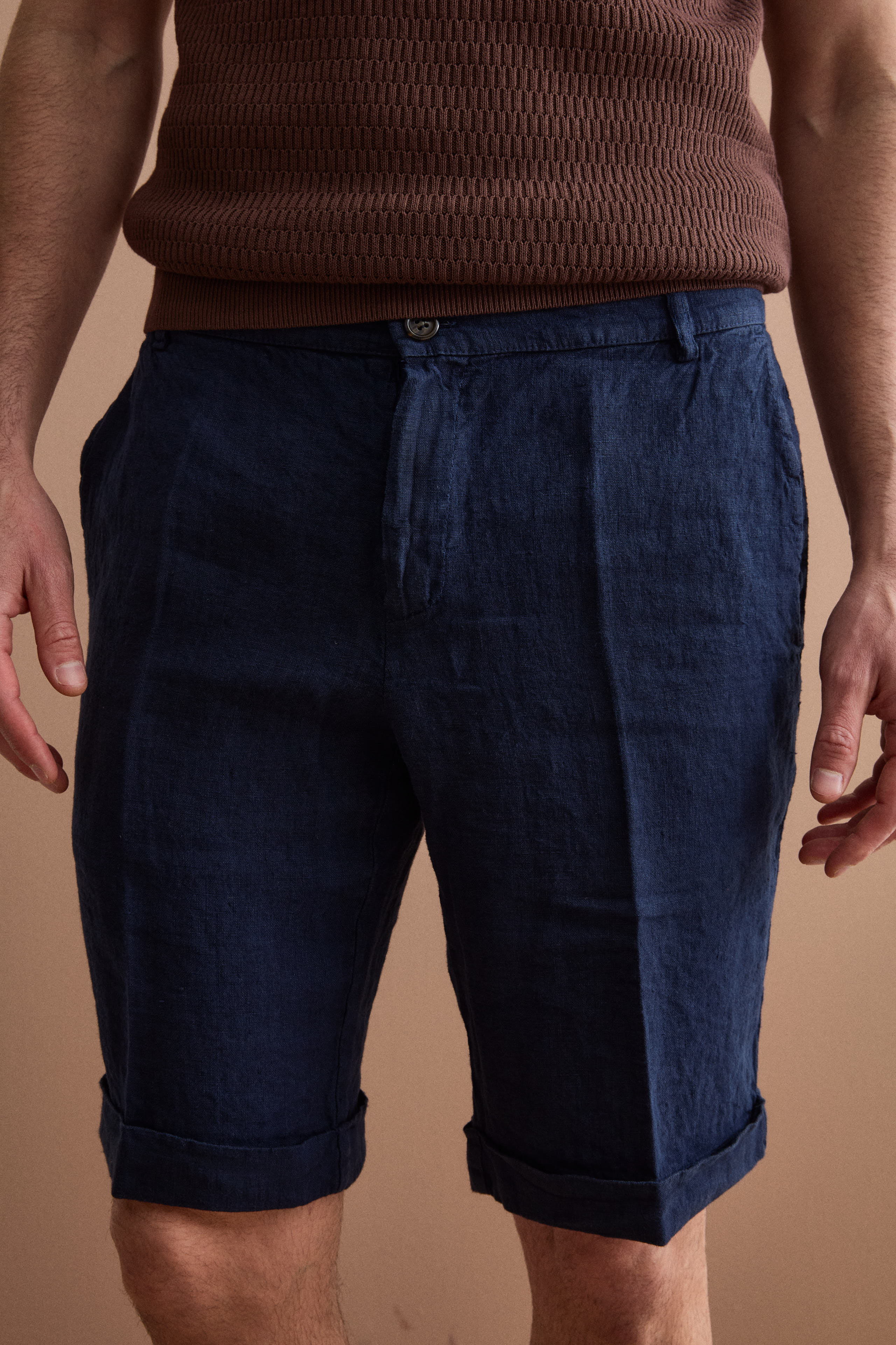 Men’s regular-fit linen bermuda shorts with turn-up hem - BLUE
