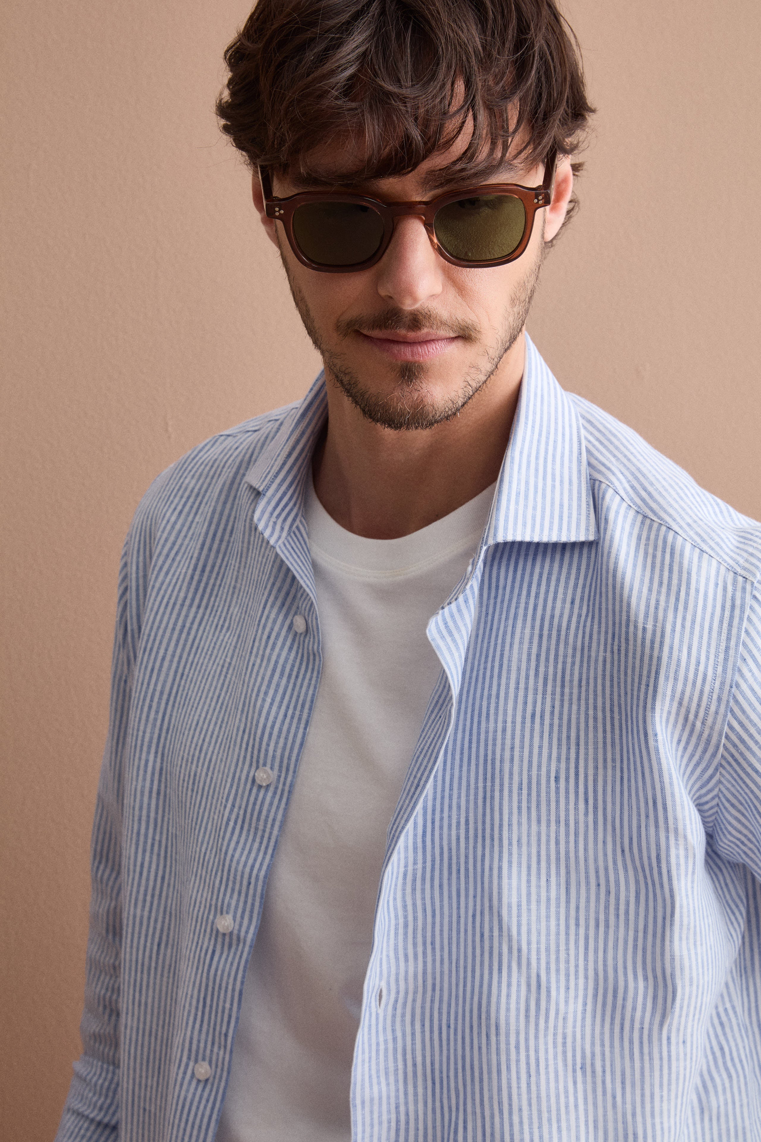 Gestreiftes Leinenhemd in Custom Fit - Hellblau gestreift