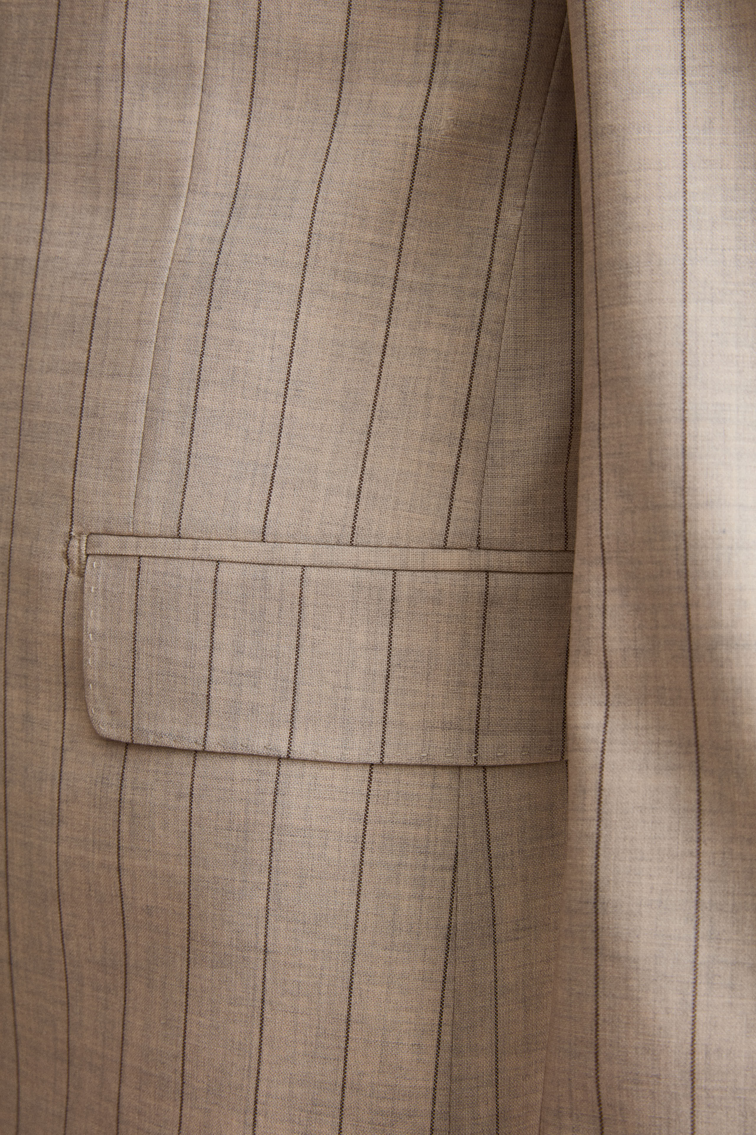 Men’s slim-fit pinstripe virgin wool suit - Beige pinstripe