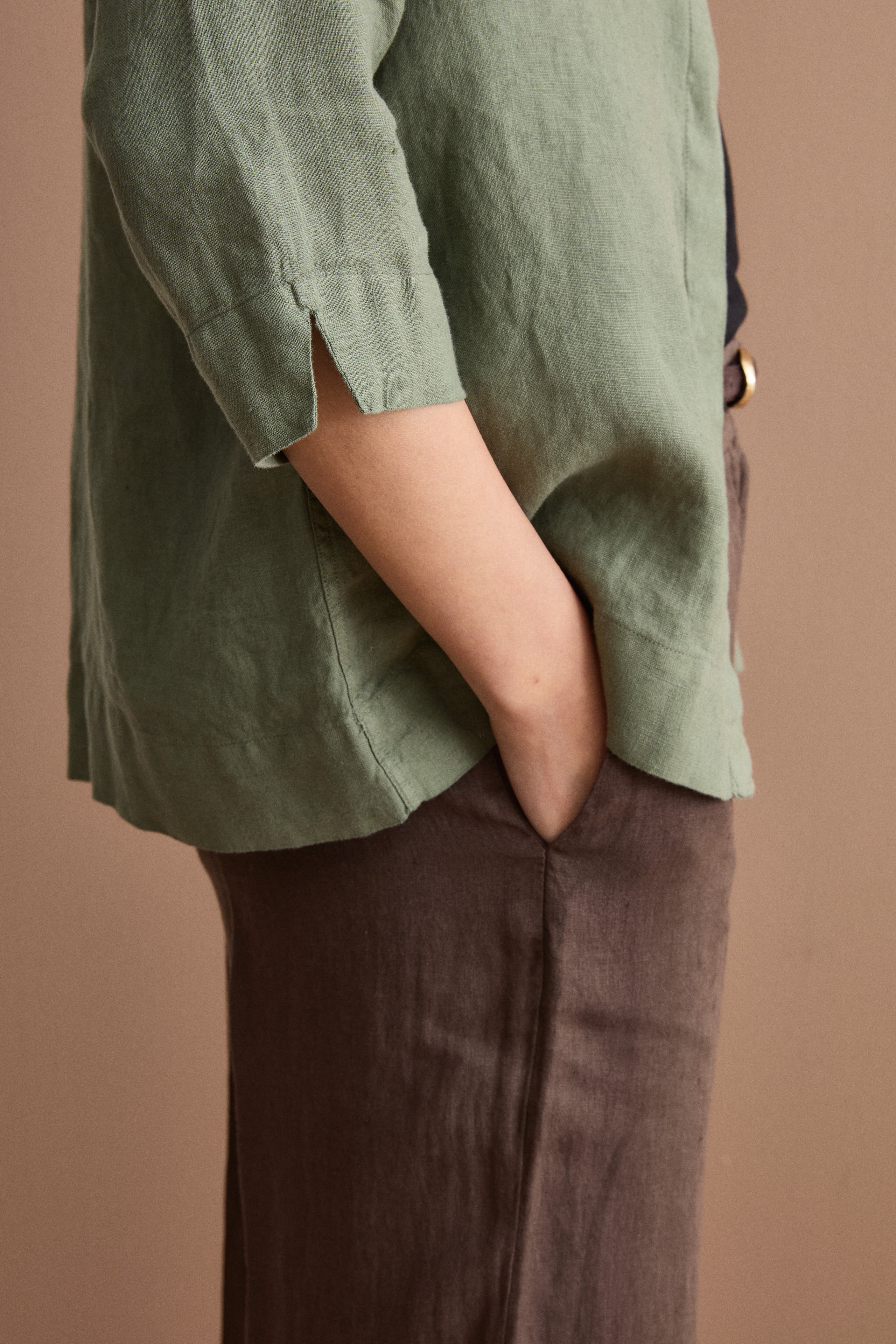 Camicia Boxy Morbida in Lino - VERDE MILITARE