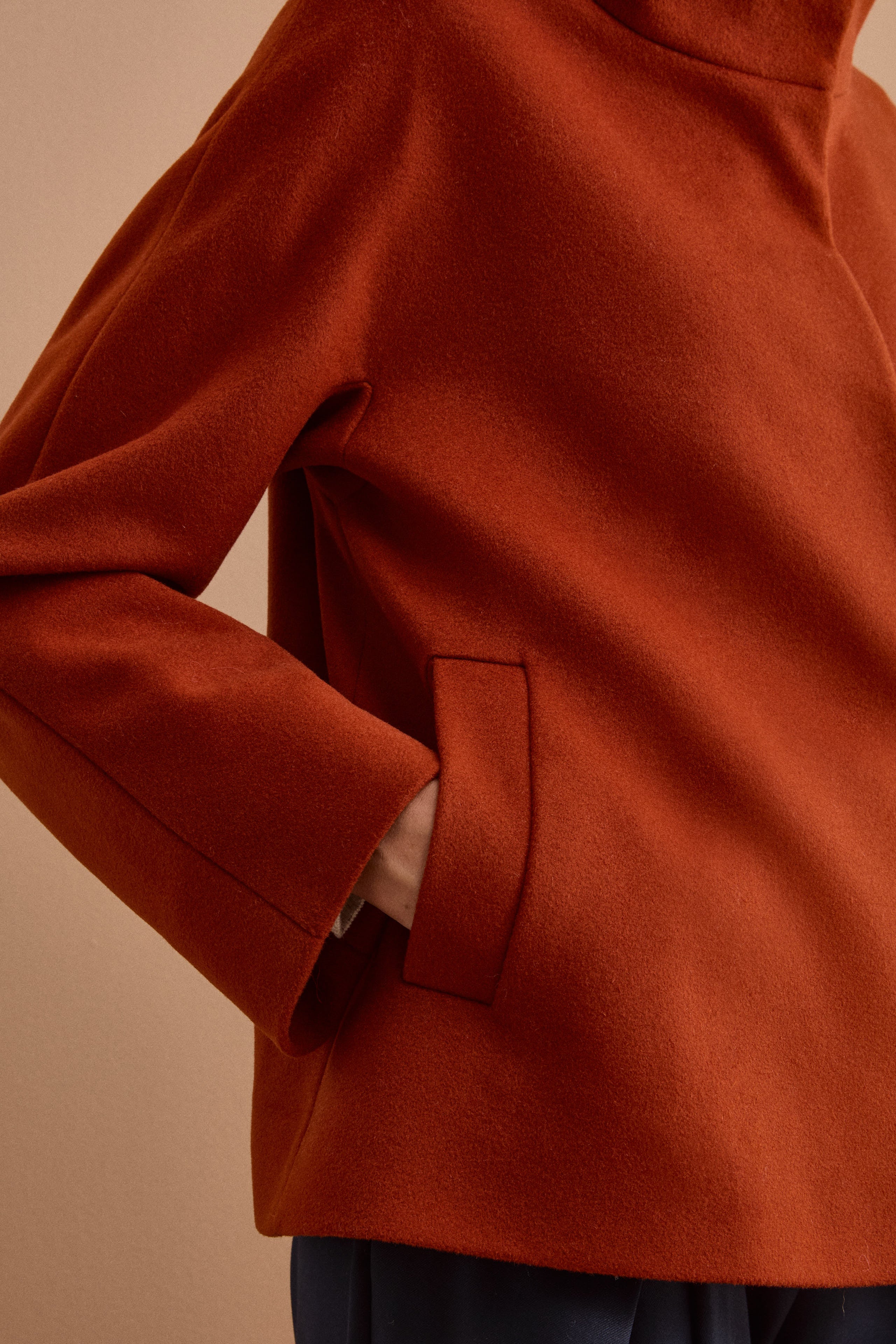 Short Lined Wool and Cashmere Coat - Brick red