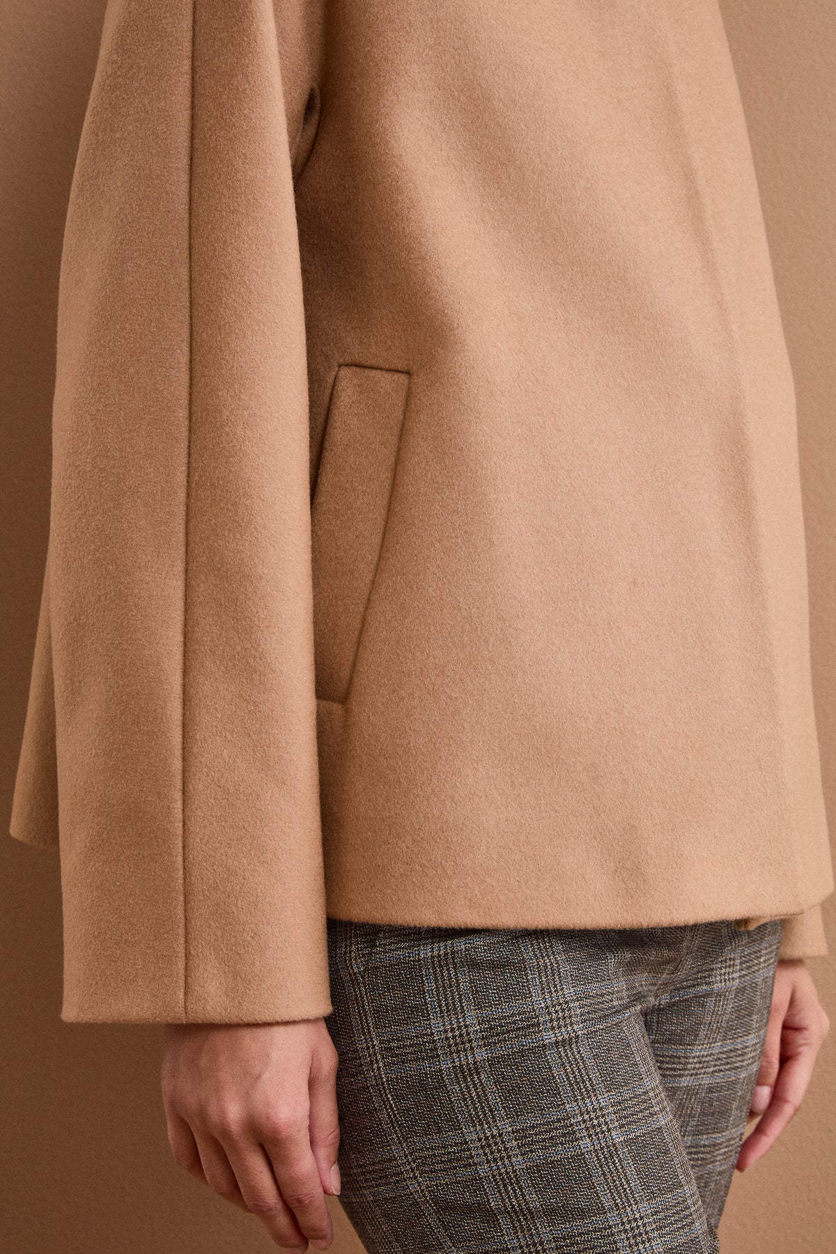 Short Lined Wool and Cashmere Coat - Camel