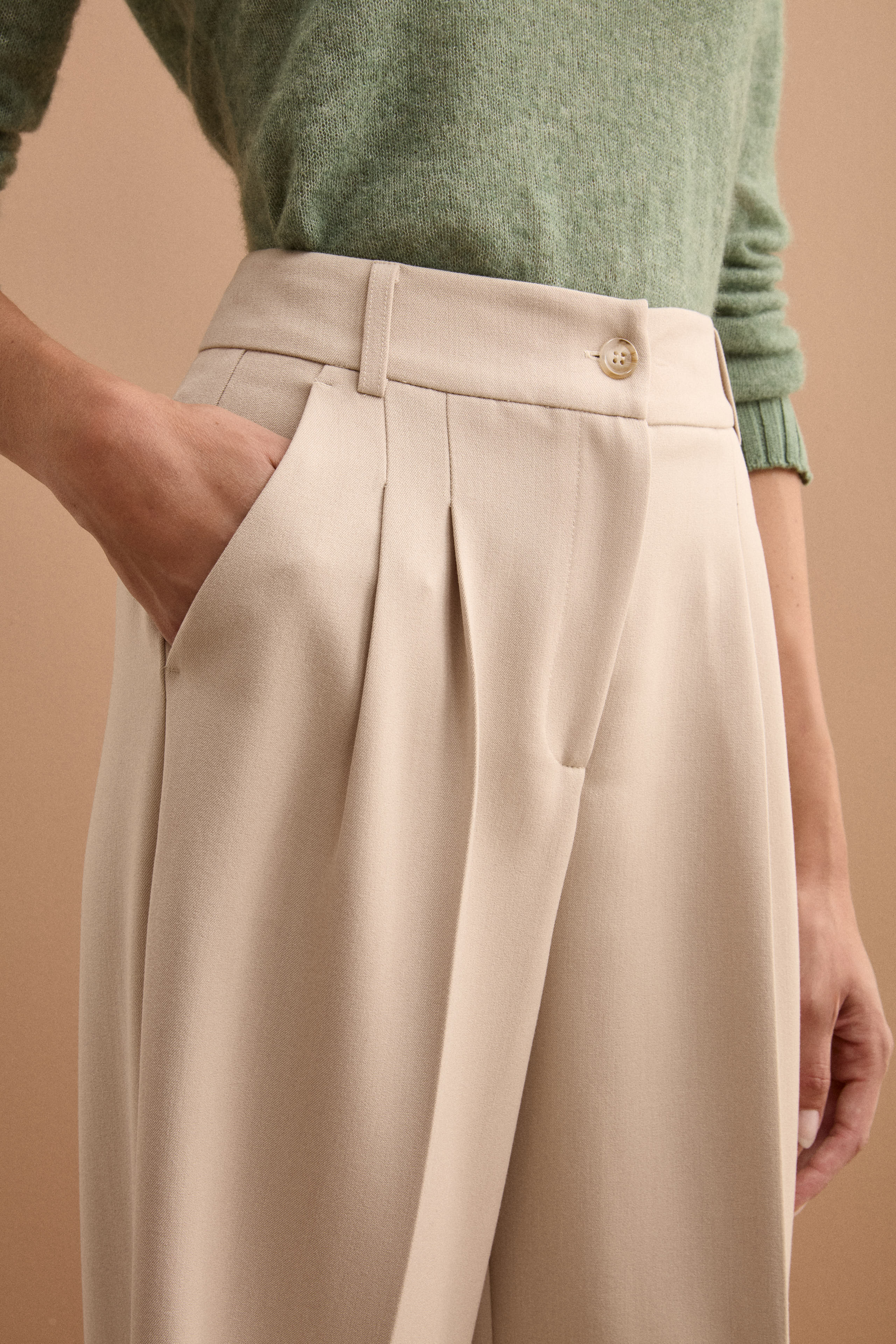 Weite Bundfaltenhose - CREAM