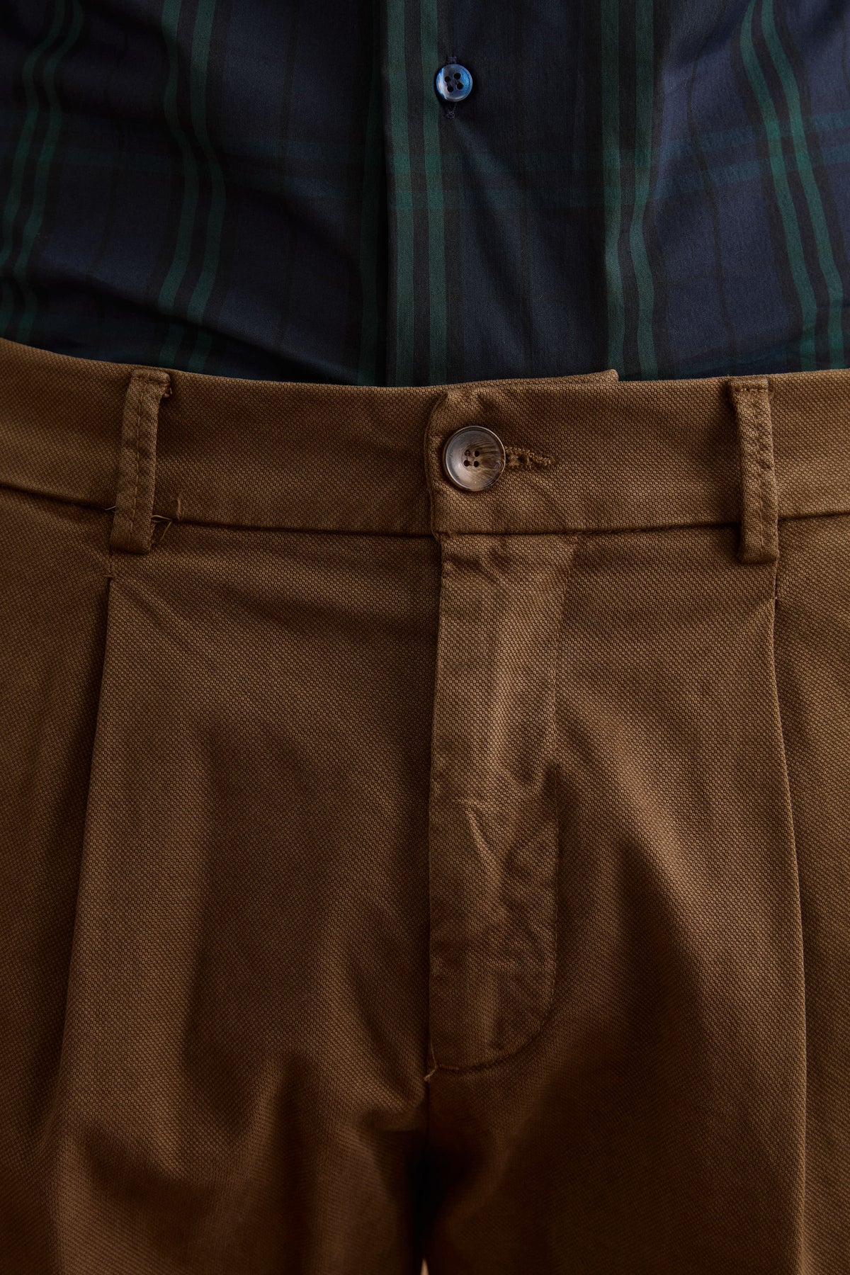 Pantalone Slim Fit con Pinces in Cotone - MARRONE