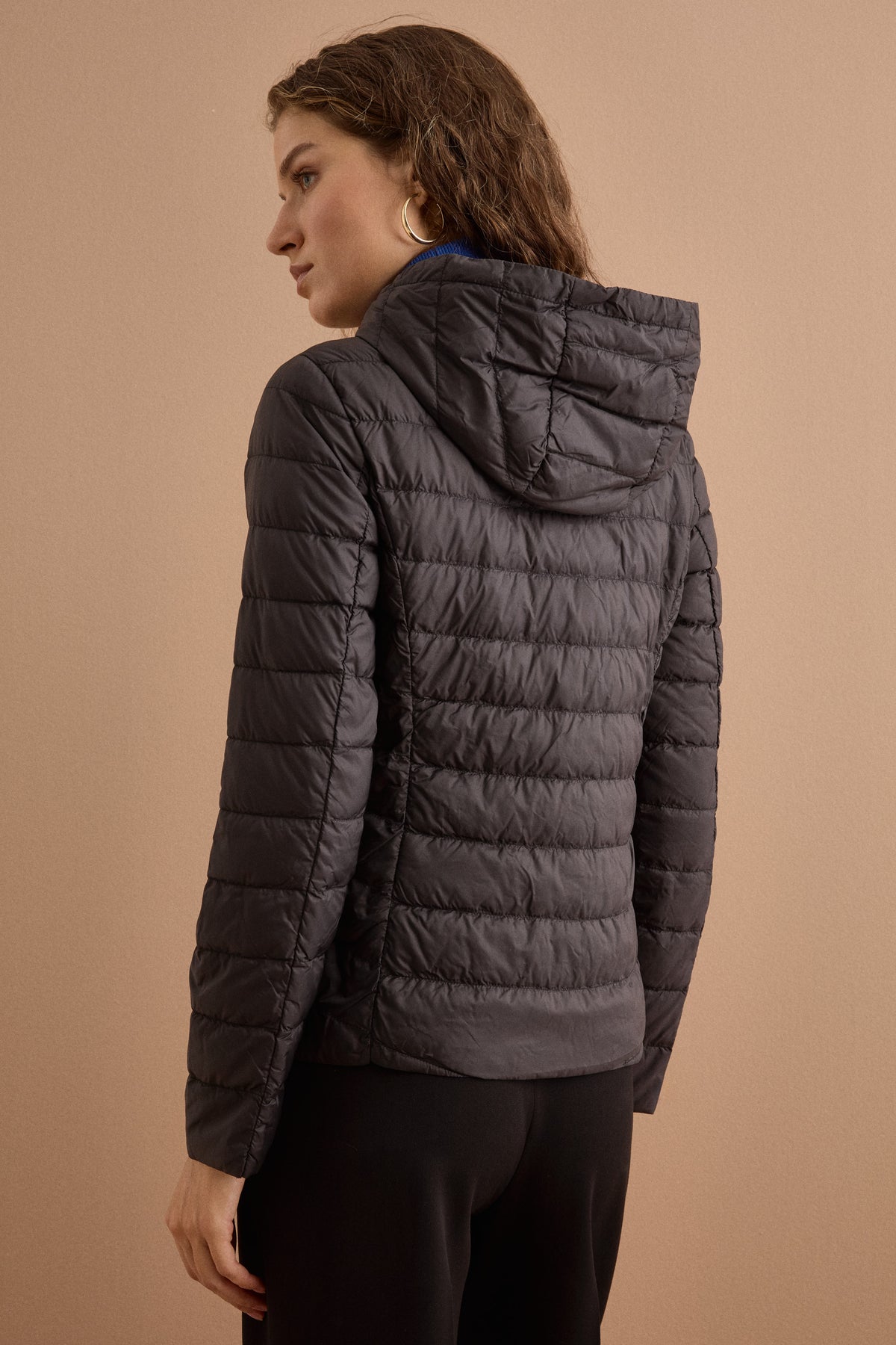 Piumino Regular Fit con Cappuccio Removibile - NERO