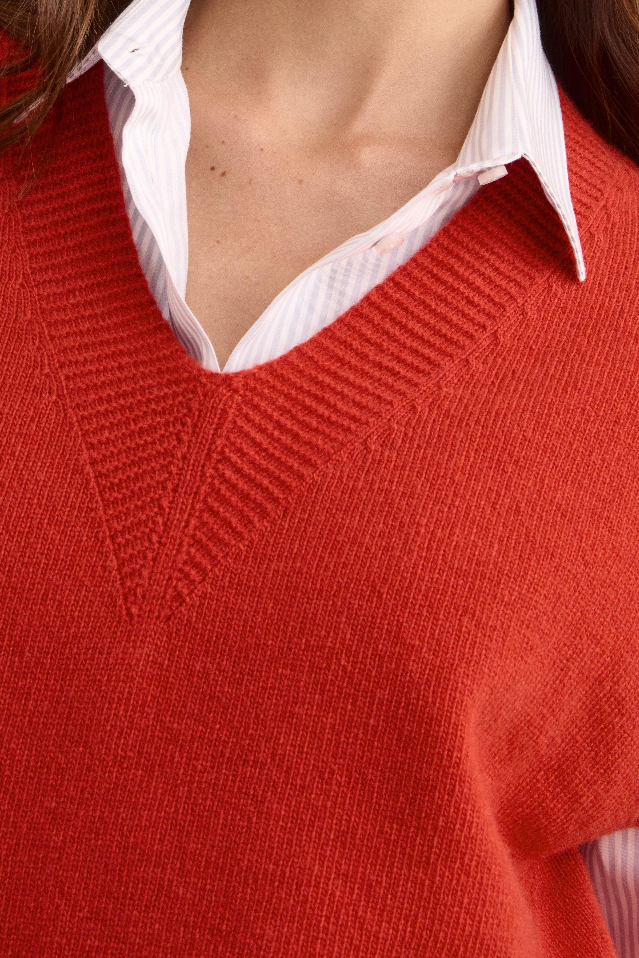 Oversized Super Soft Wool V-Neck Vest - Brick red