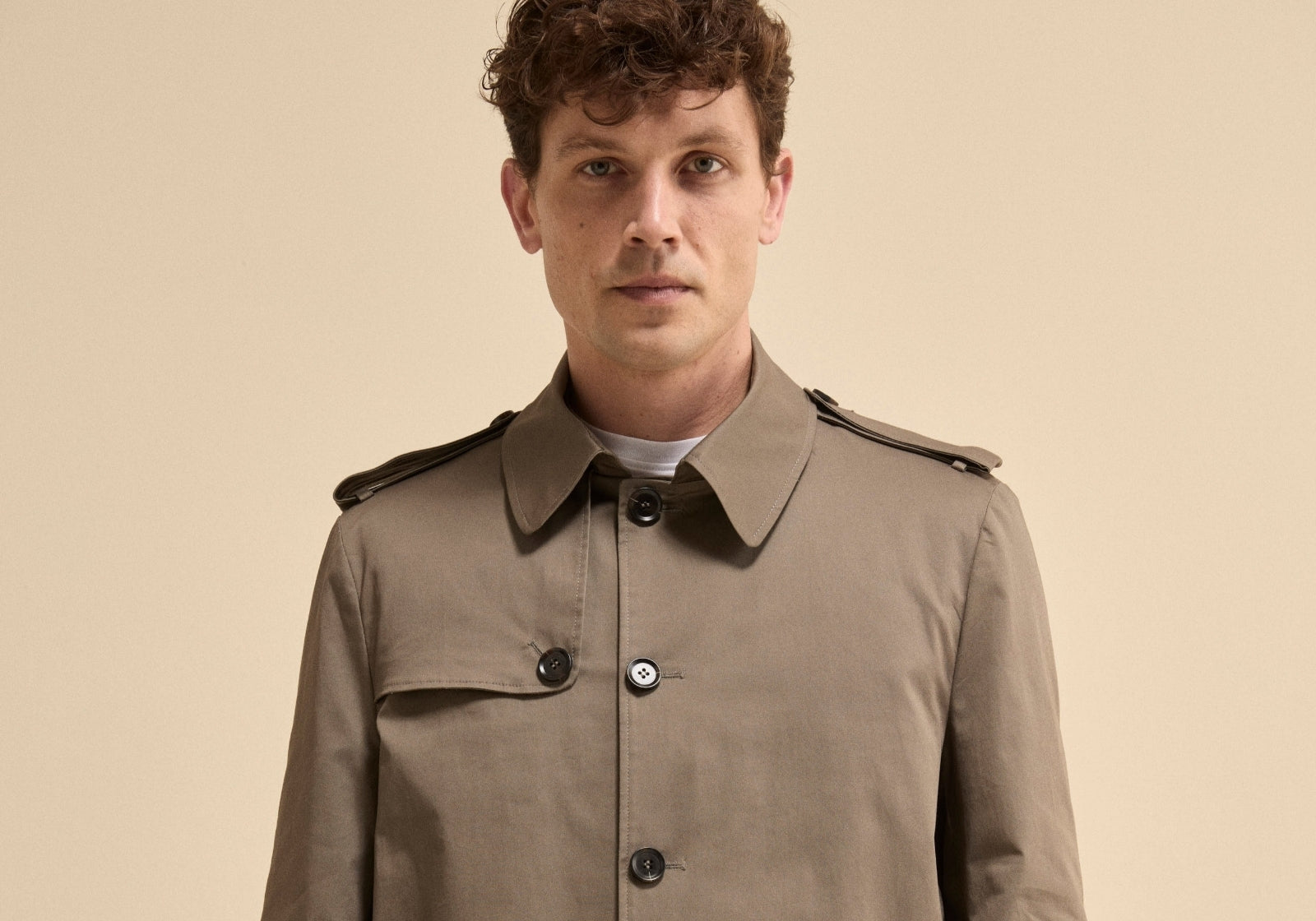 Impermeabile da uomo verde monopetto