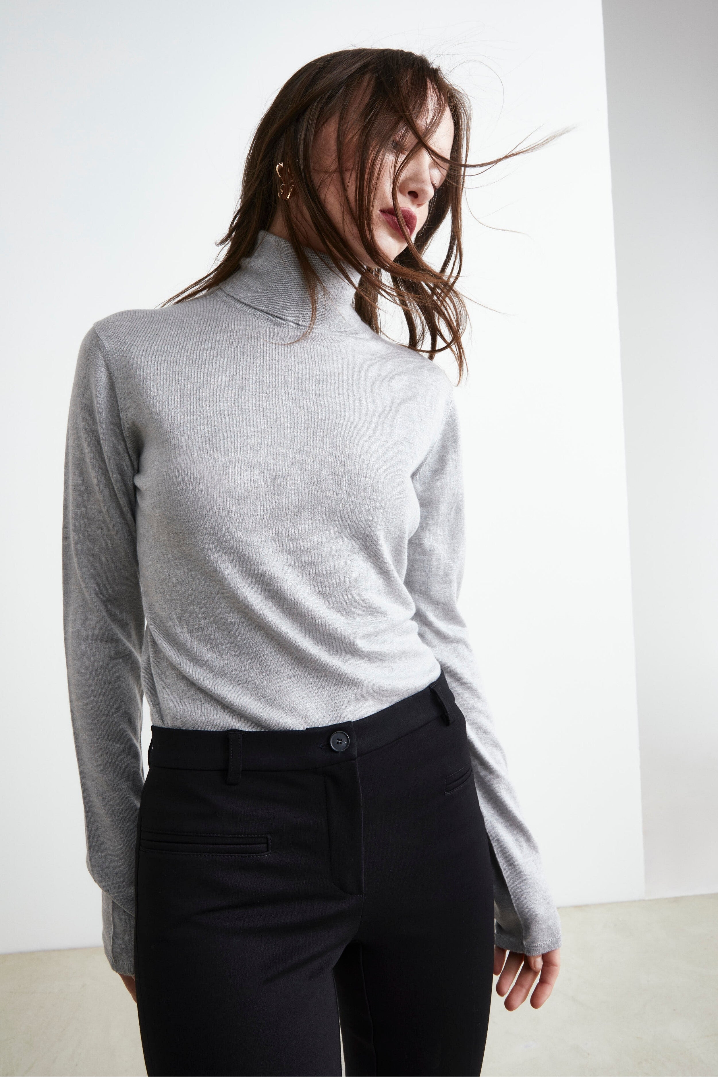 Extrafine Turtleneck in Silk and Cashmere Light grey 40