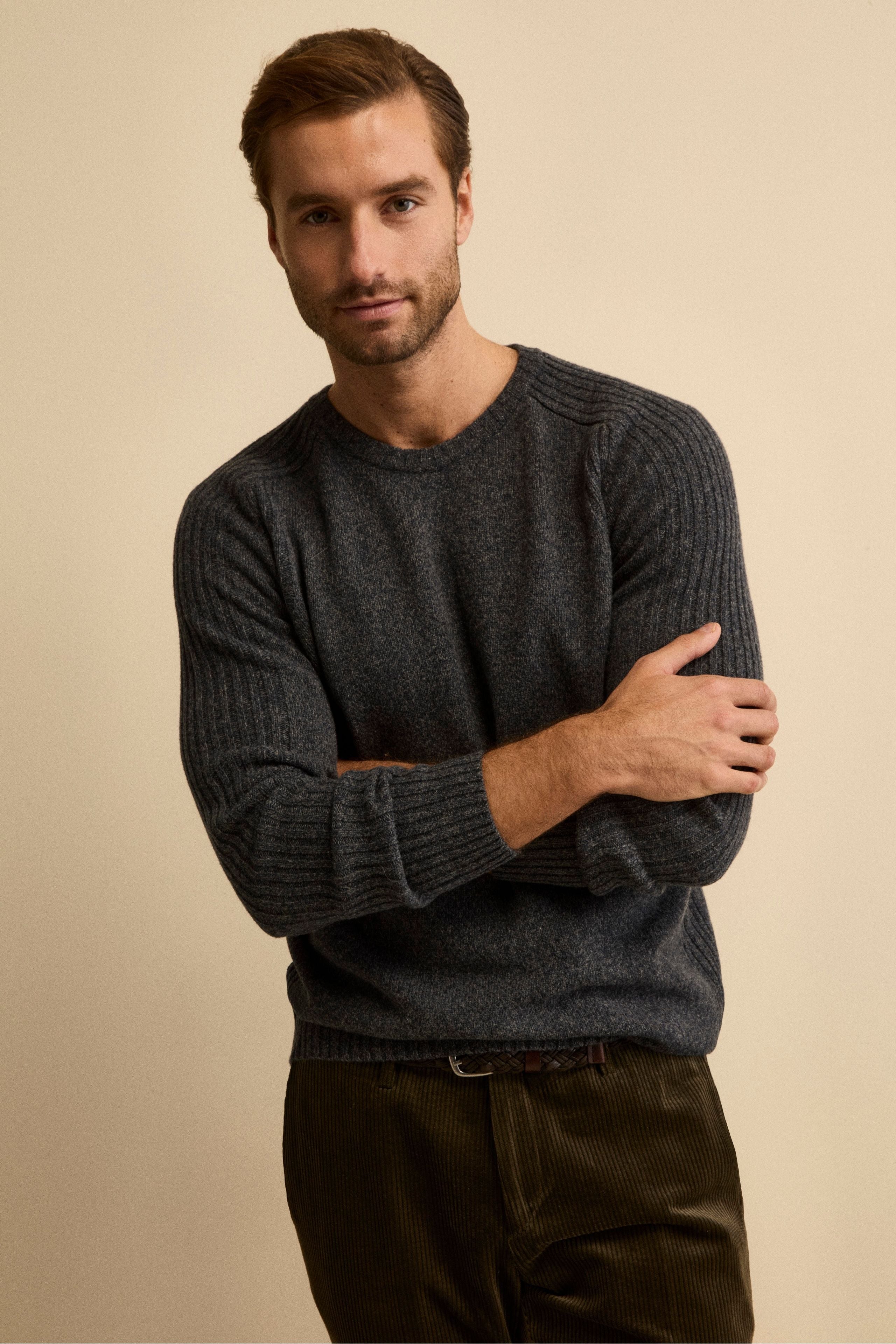 Ribbed Raglan Crewneck in Virgin Wool Blend - BLUE