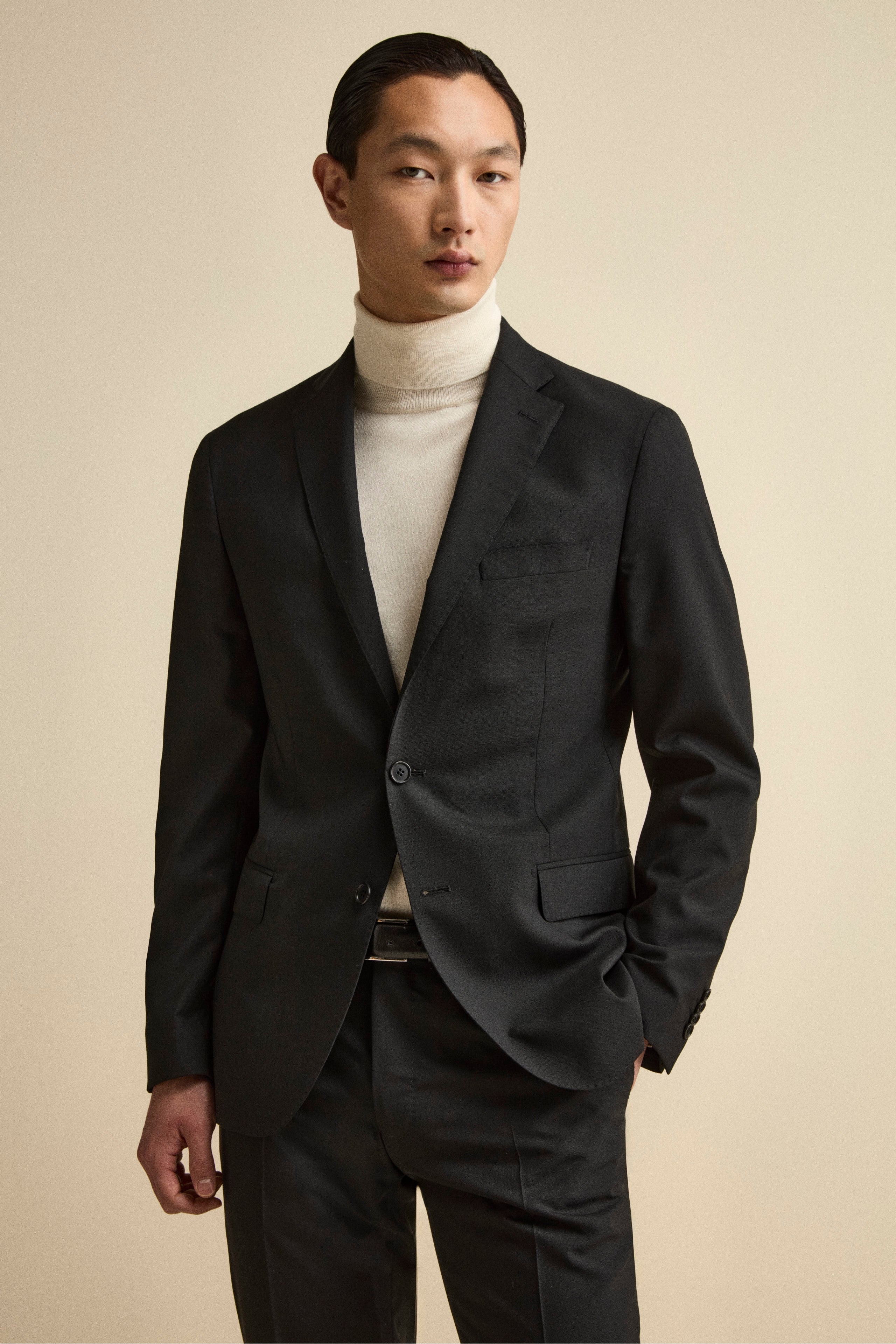 Elegant Single-Breasted Jacket with Notch Lapels Drop 4 - BLACK