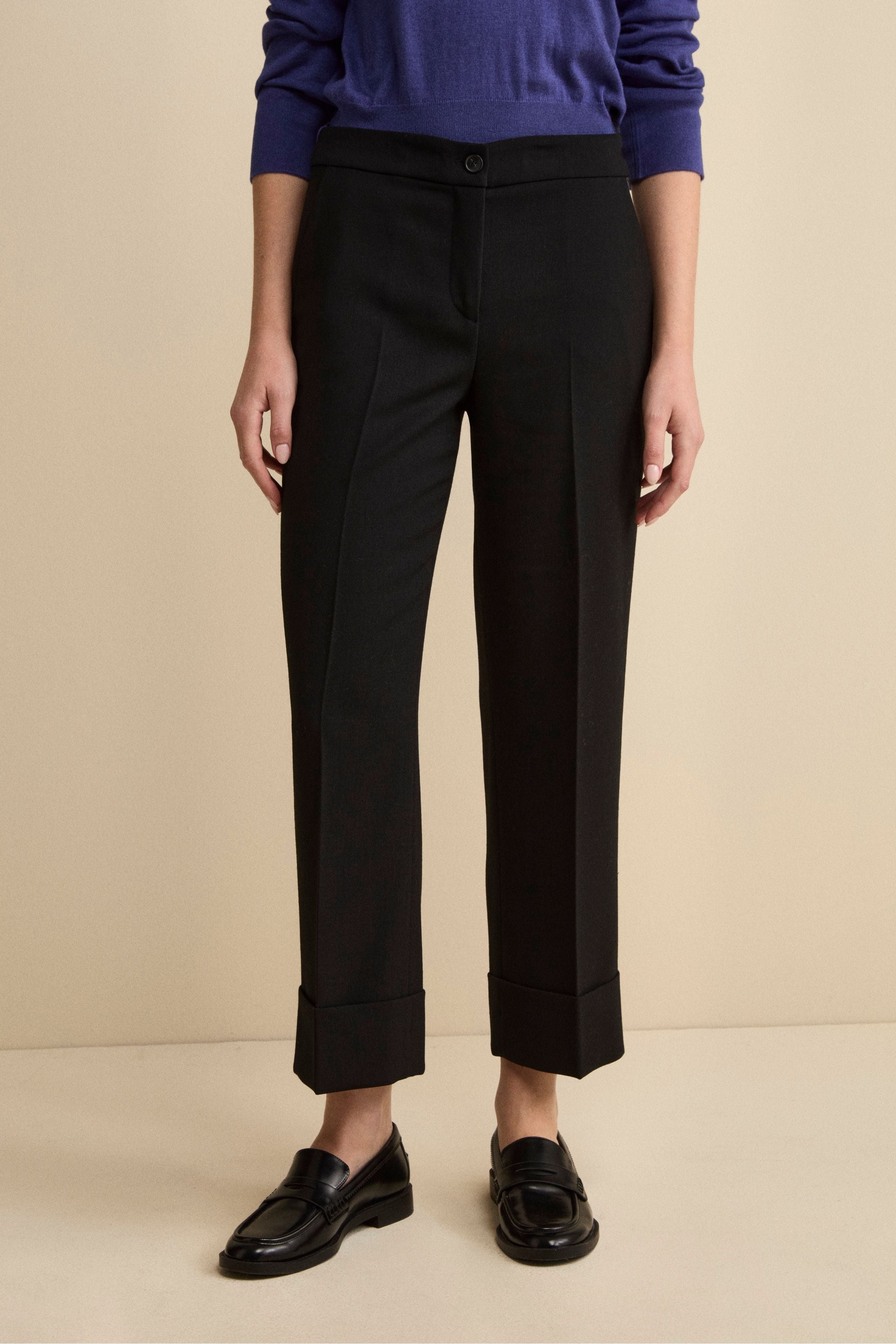 Wide-Leg Cuffed Trousers in Wool Blend - BLACK