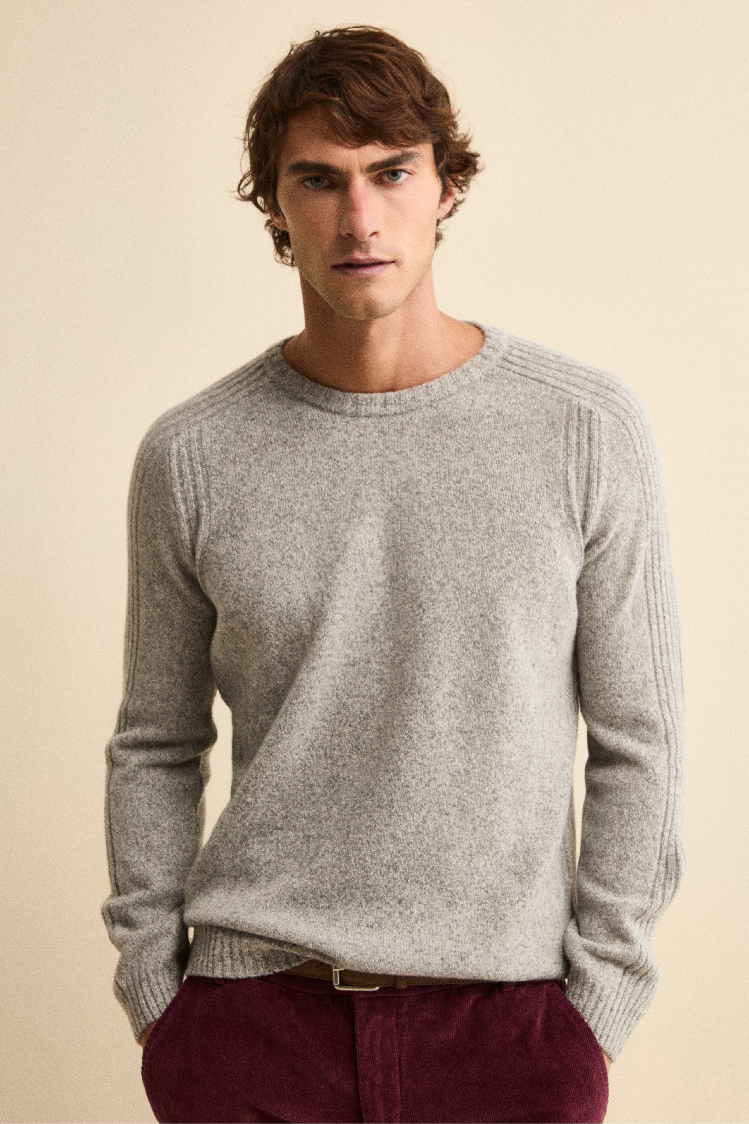 Ribbed Raglan Crewneck in Virgin Wool Blend - GREY