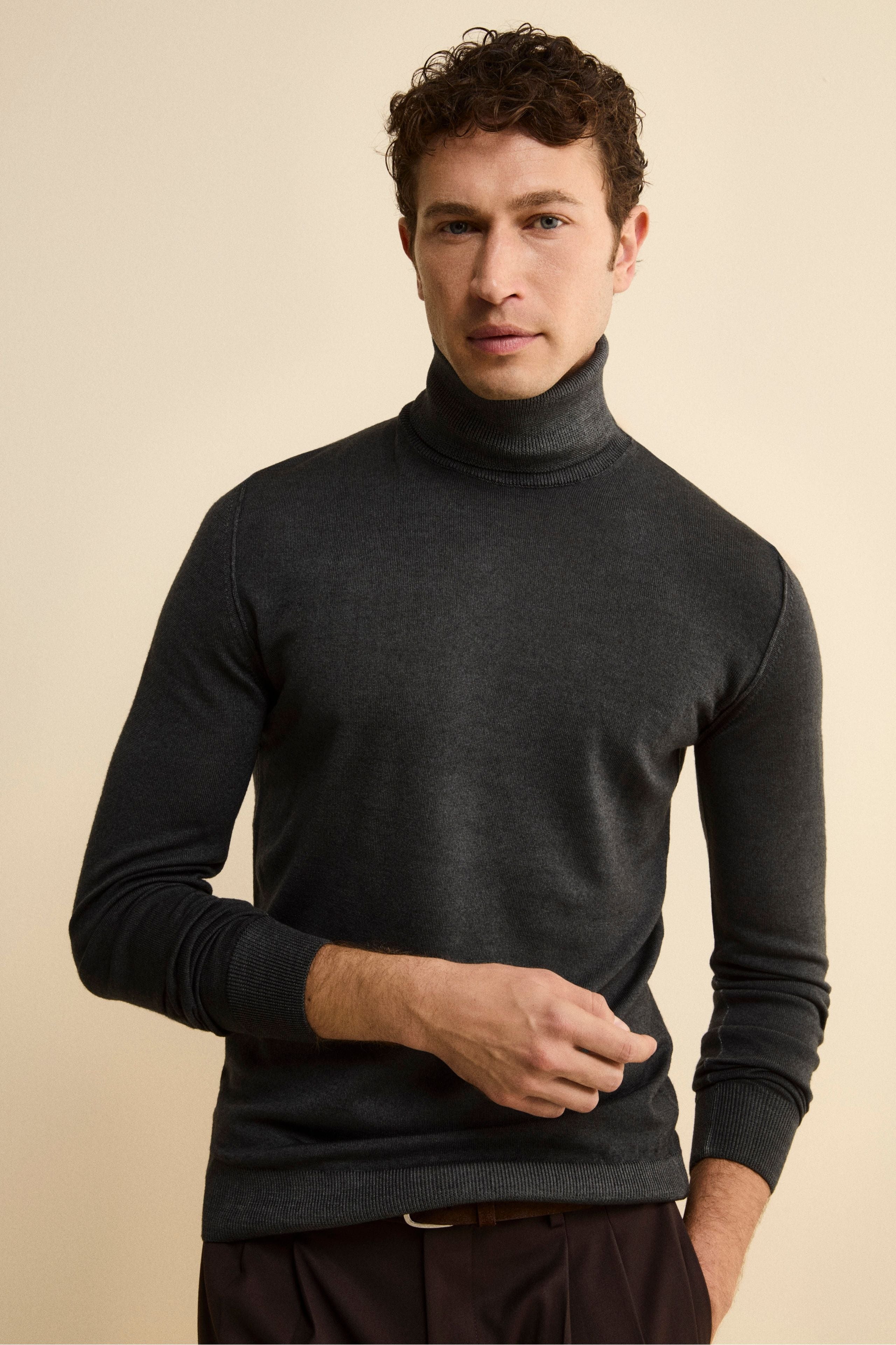 Men’s Merino Wool Turtleneck - Dark grey