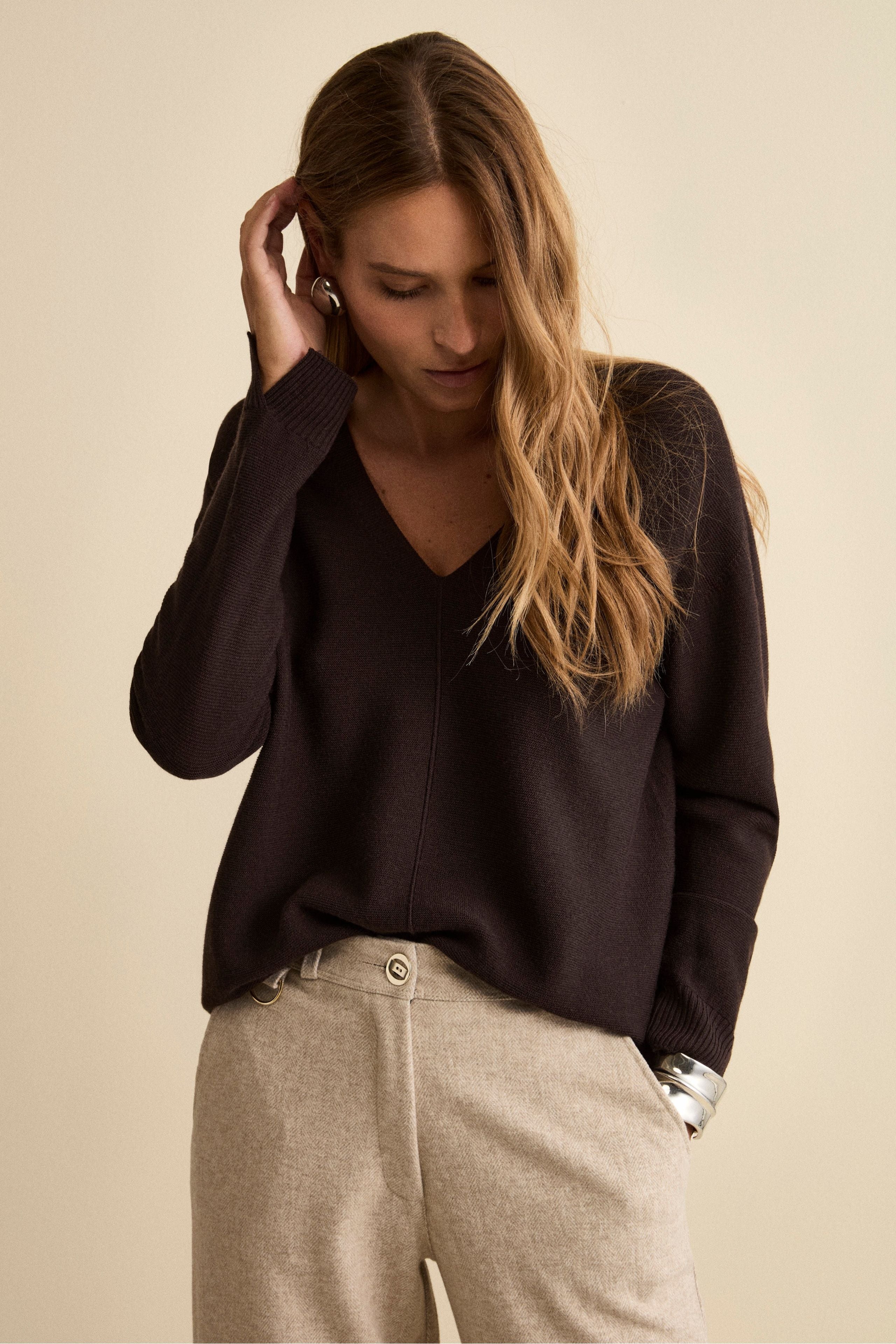 Oversized Merino Wool V-Neck Sweater - Dark brown