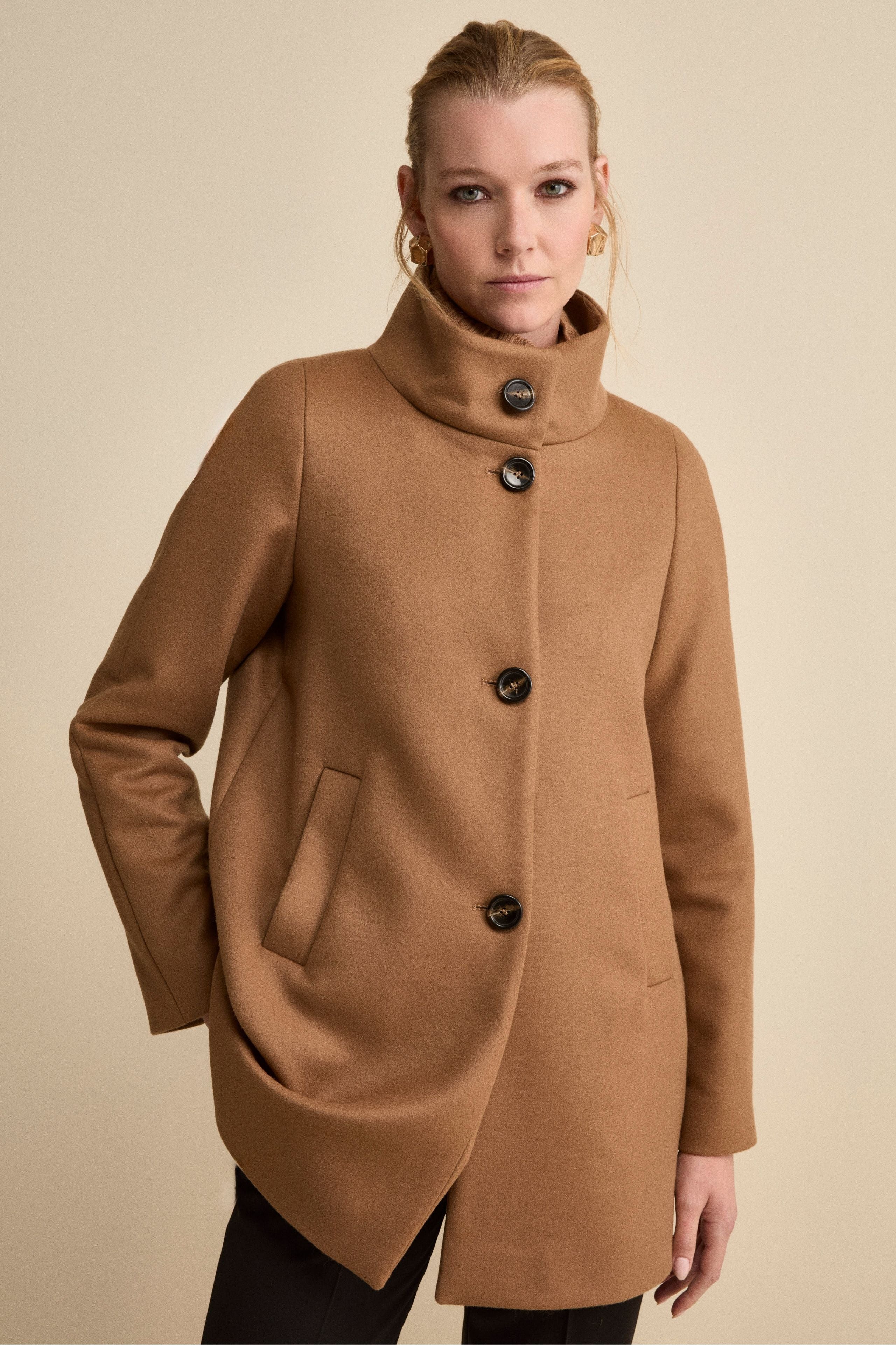 Short Lined Coat with High Collar - BROWN