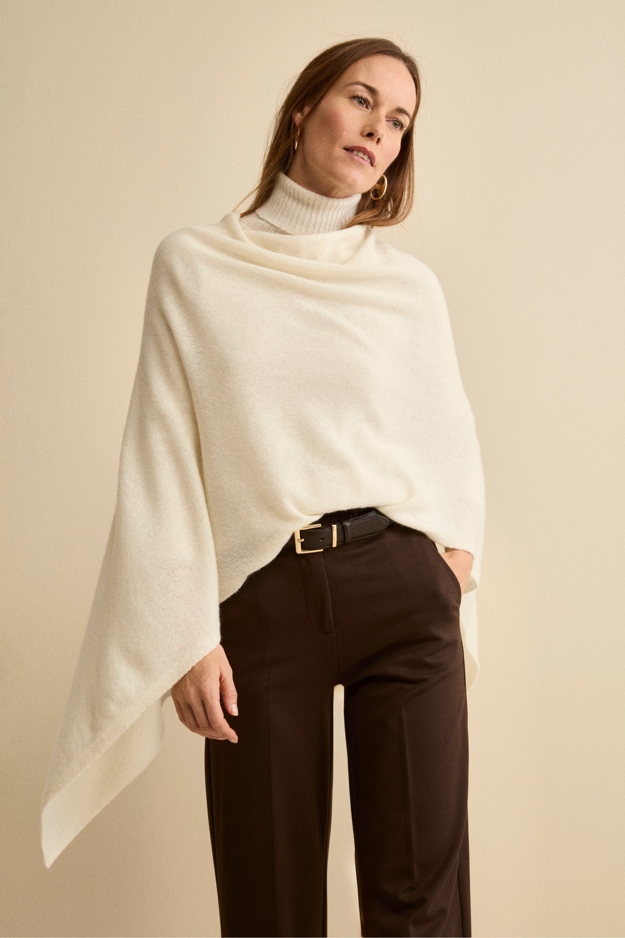 Cashmere cape - CREAM