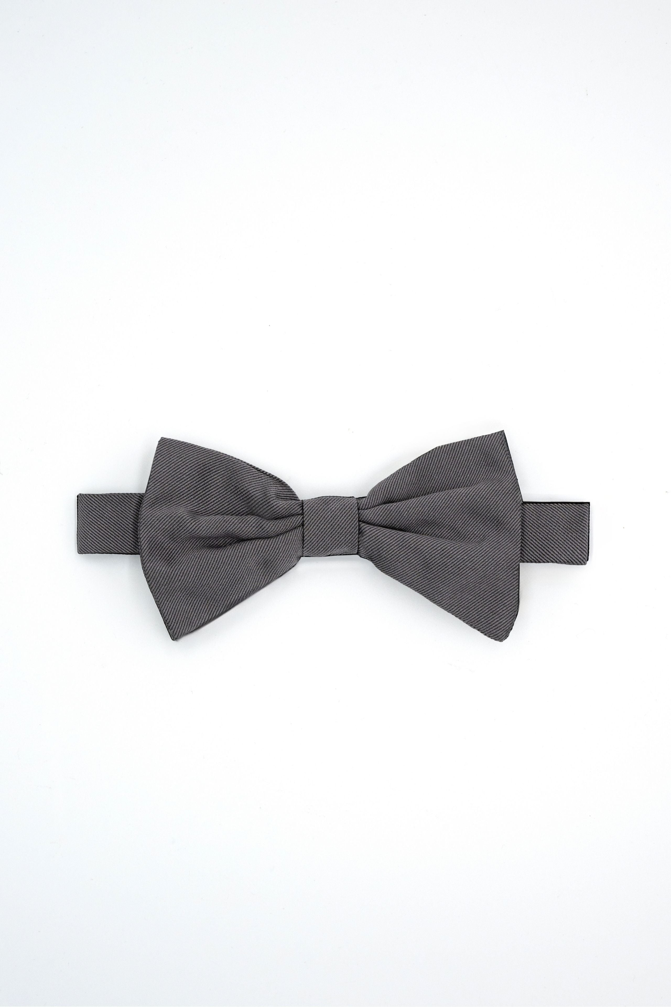 Bow Tie in Pure Silk - Charcoal grey