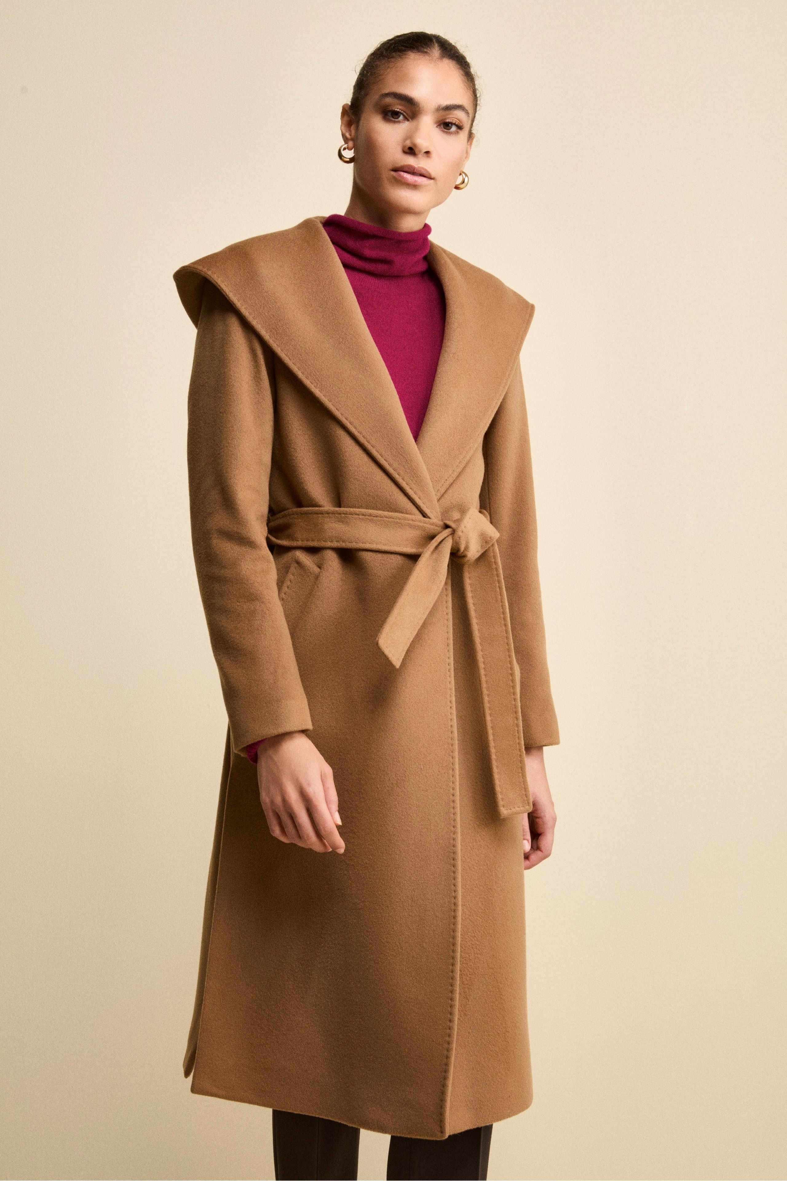Long Coat in Wool and Cashmere with Hood - Camel