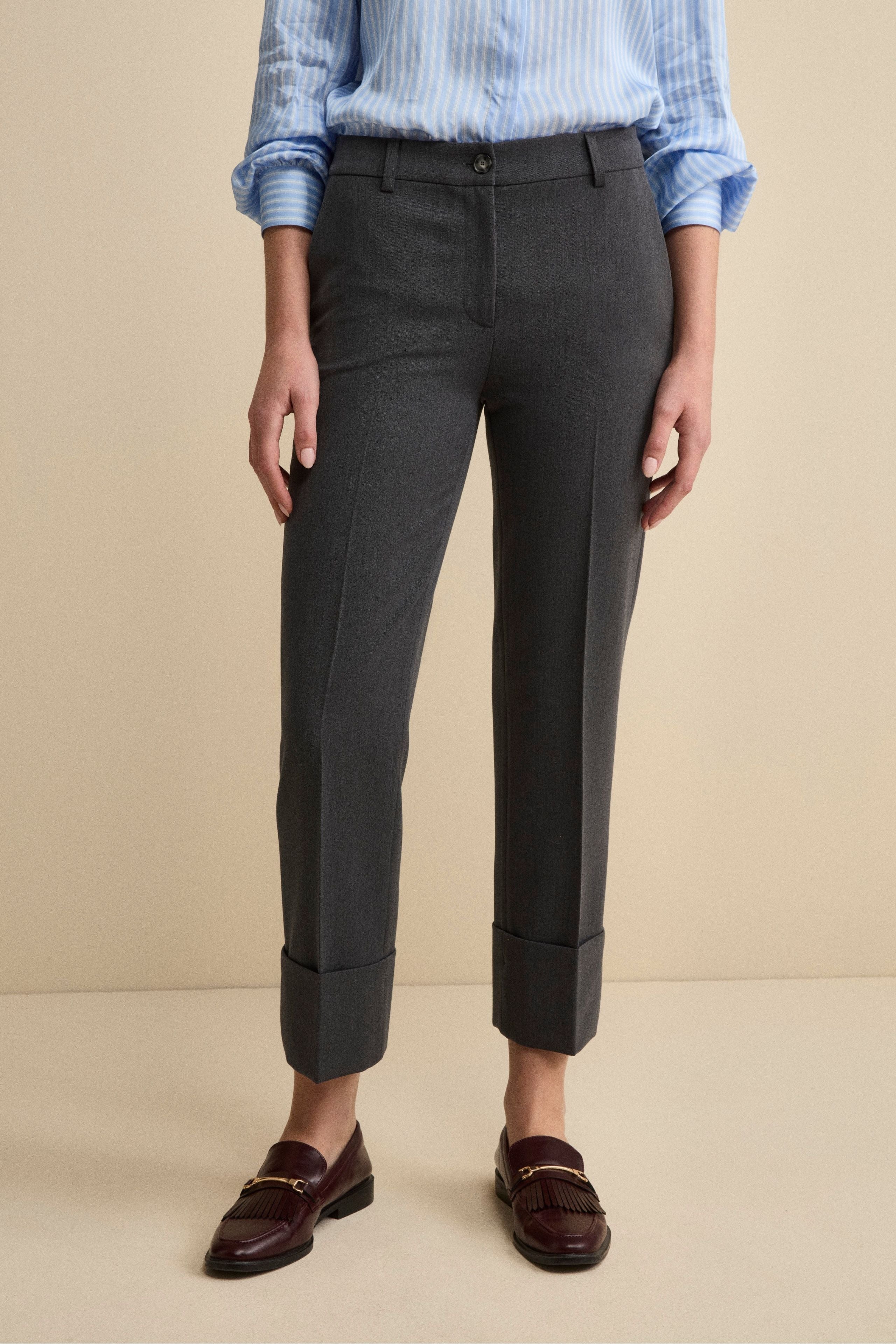 Cigarette Trousers with Pleats and Cuffs - Charcoal grey