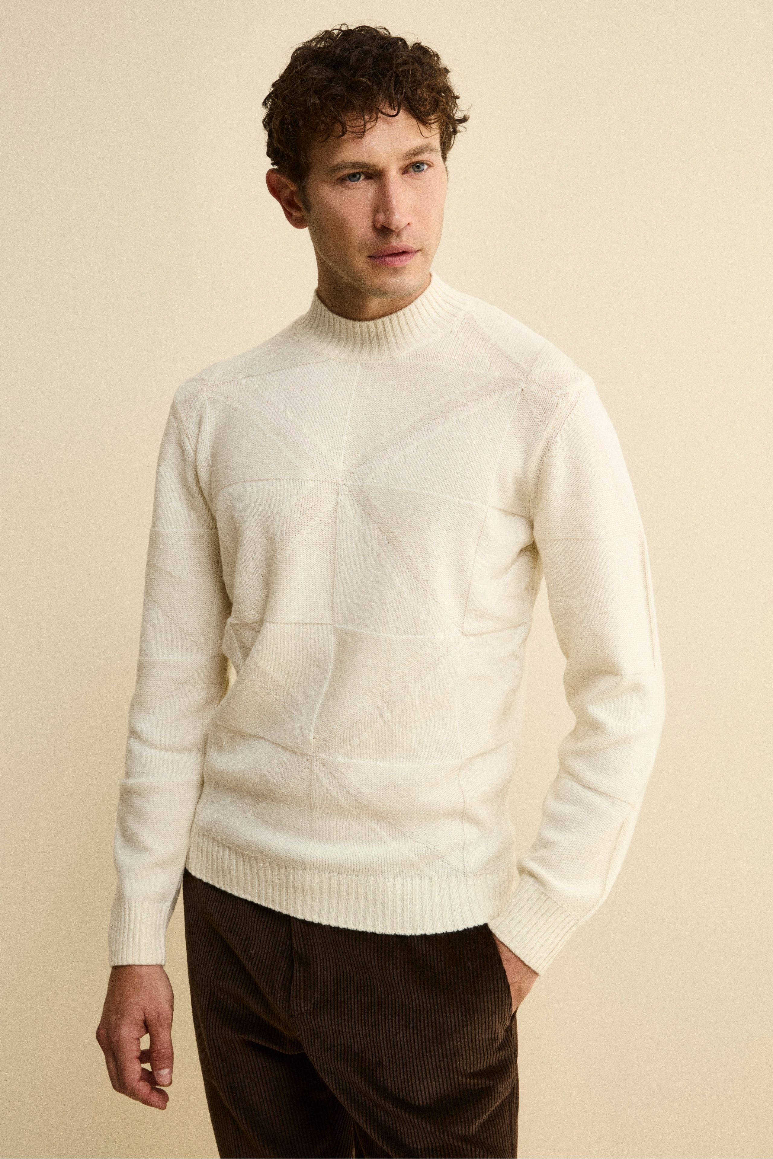 Jacquard Mock Neck in Wool and Cashmere - Natural
