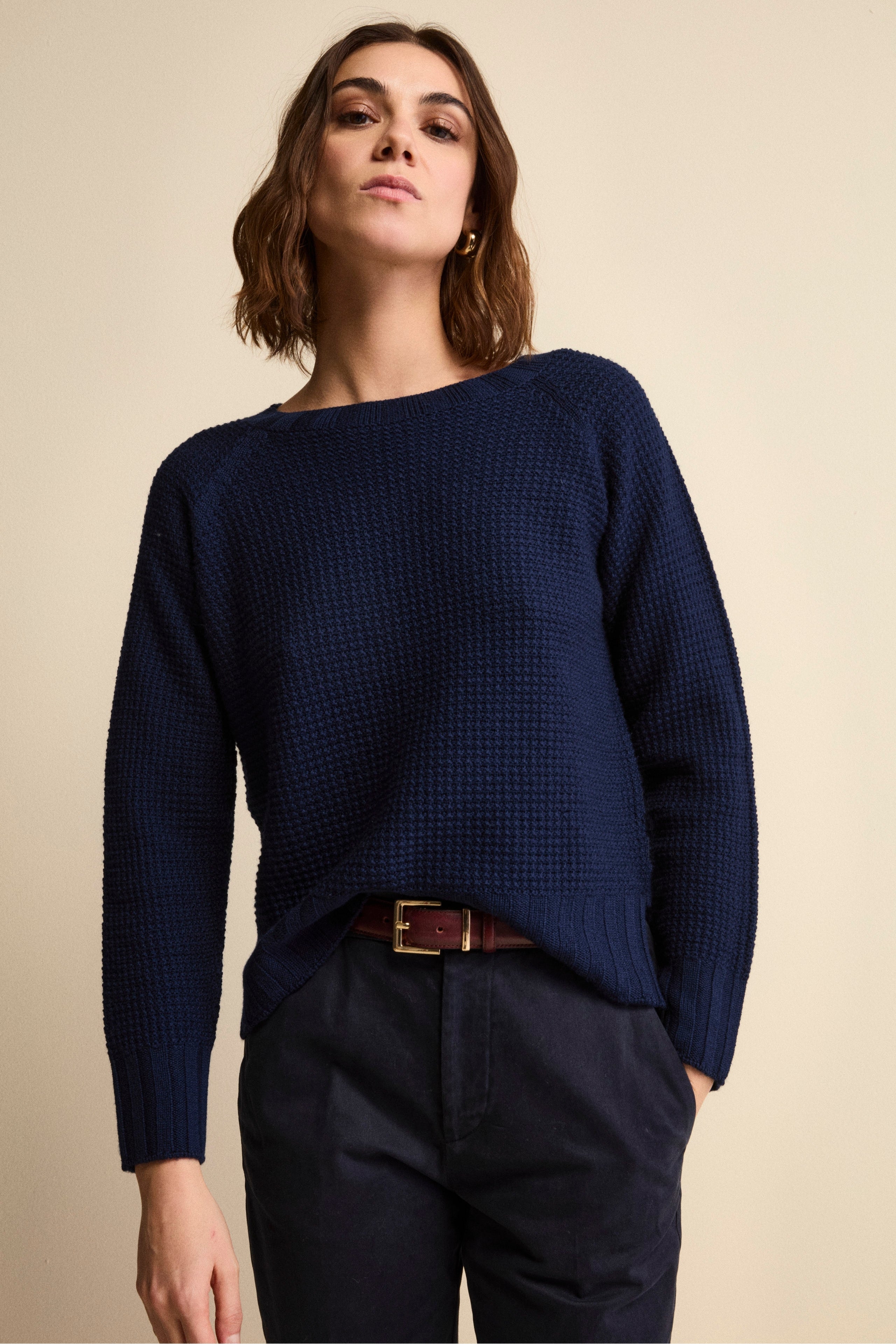 Boat-Neck Sweater in Textured Merino Wool - Navy blue