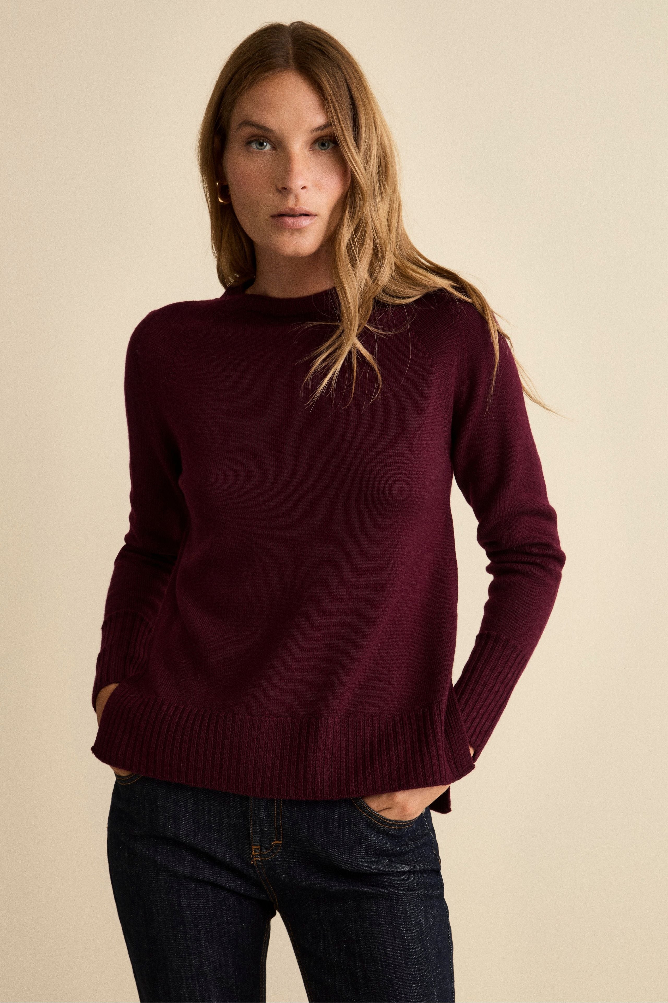 Merino Wool Crewneck with Ribbed Hem - Burgundy