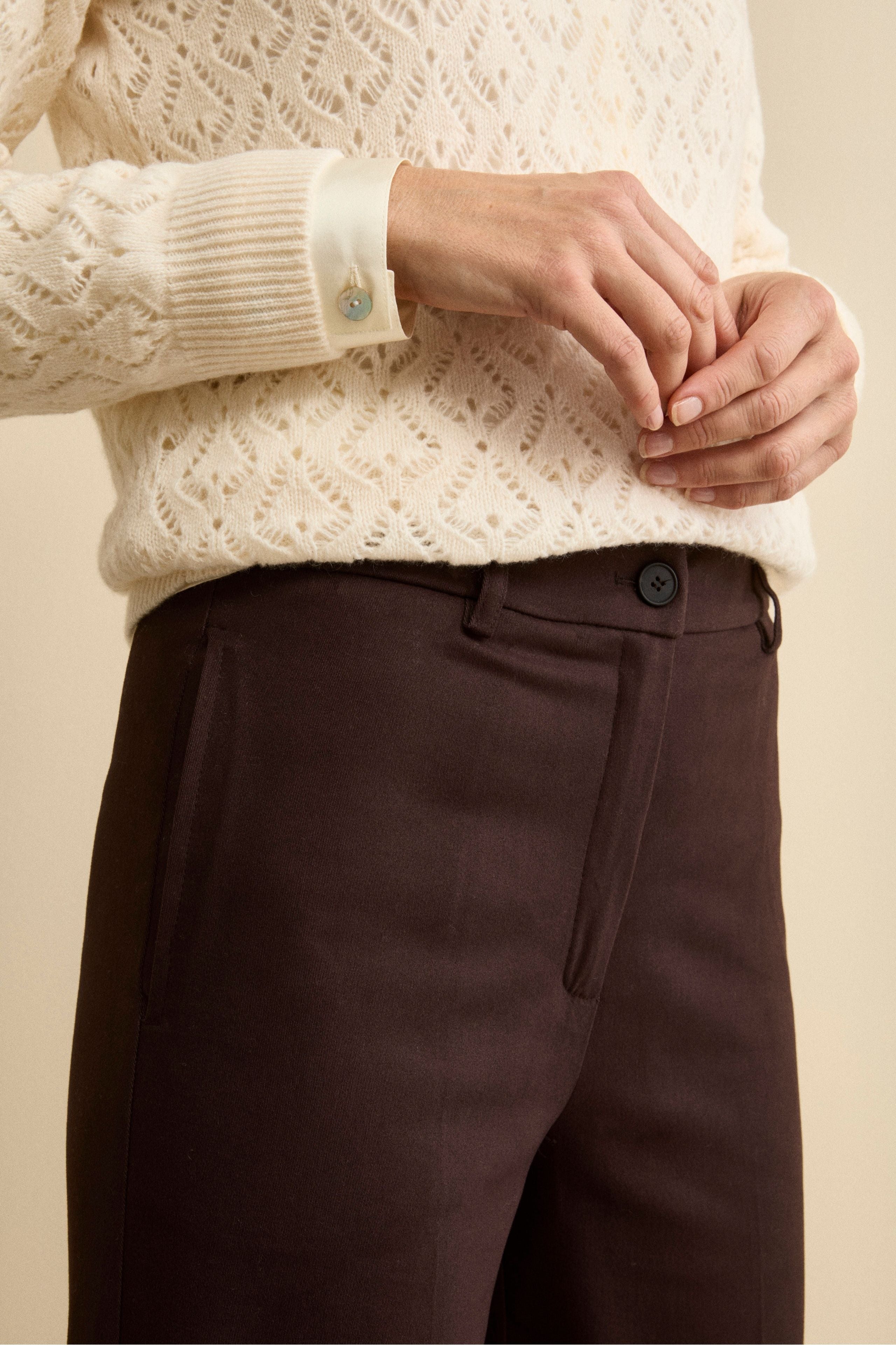 Wide-Leg Pleated Trousers with Cuff - Dark brown