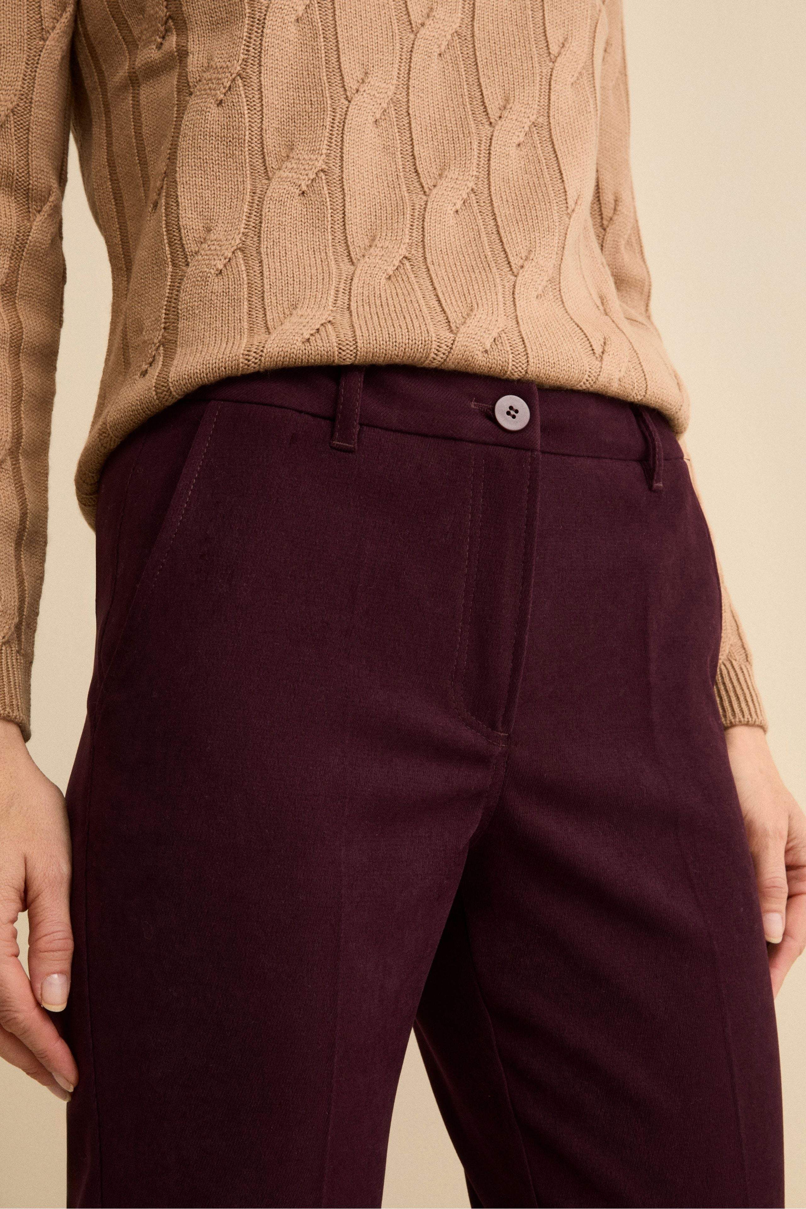 Regular-Fit Cigarette Trousers in Velvet - Burgundy