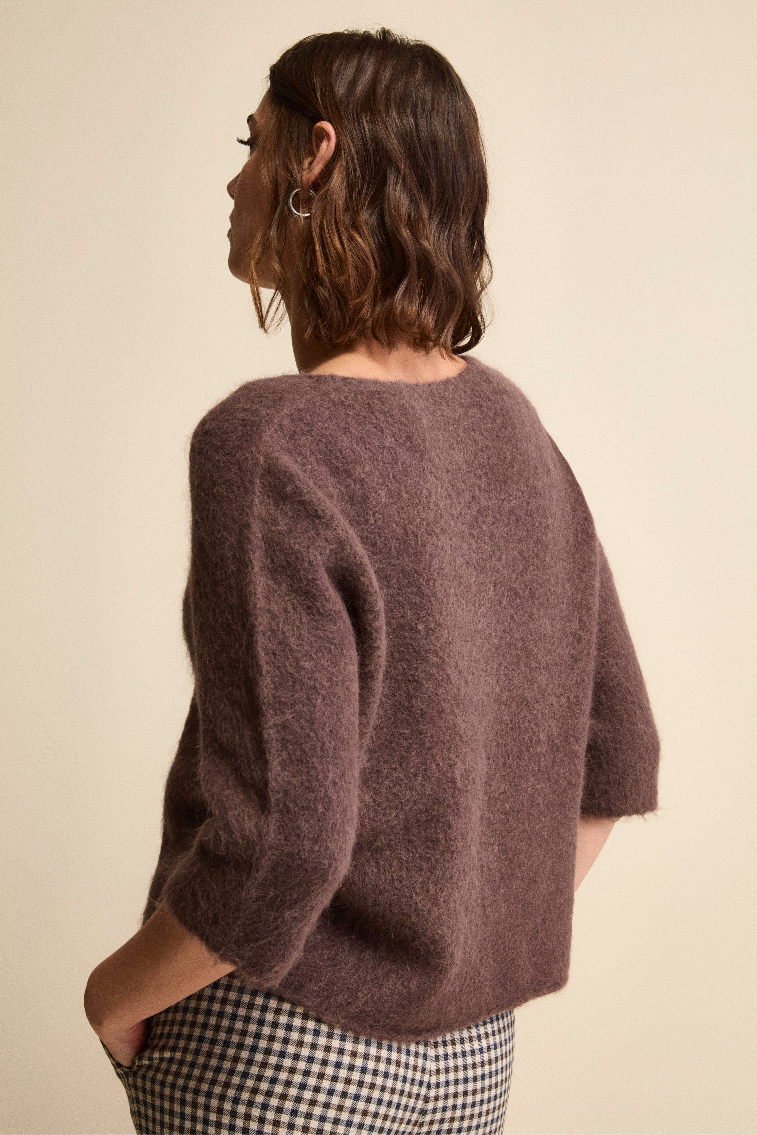 V-Neck Boxy Sweater in Alpaca Blend - Dark brown