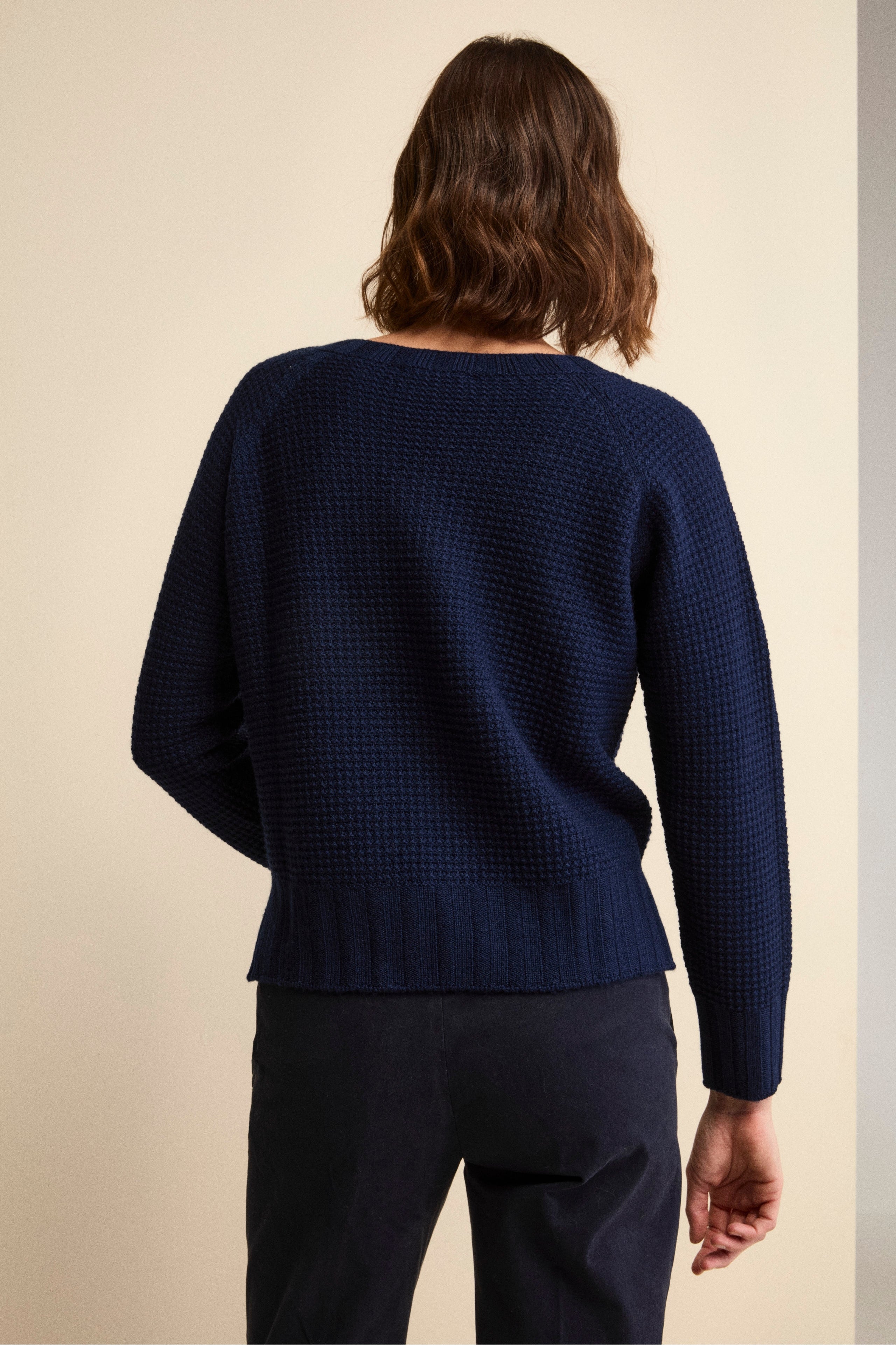 Boat-Neck Sweater in Textured Merino Wool - Navy blue