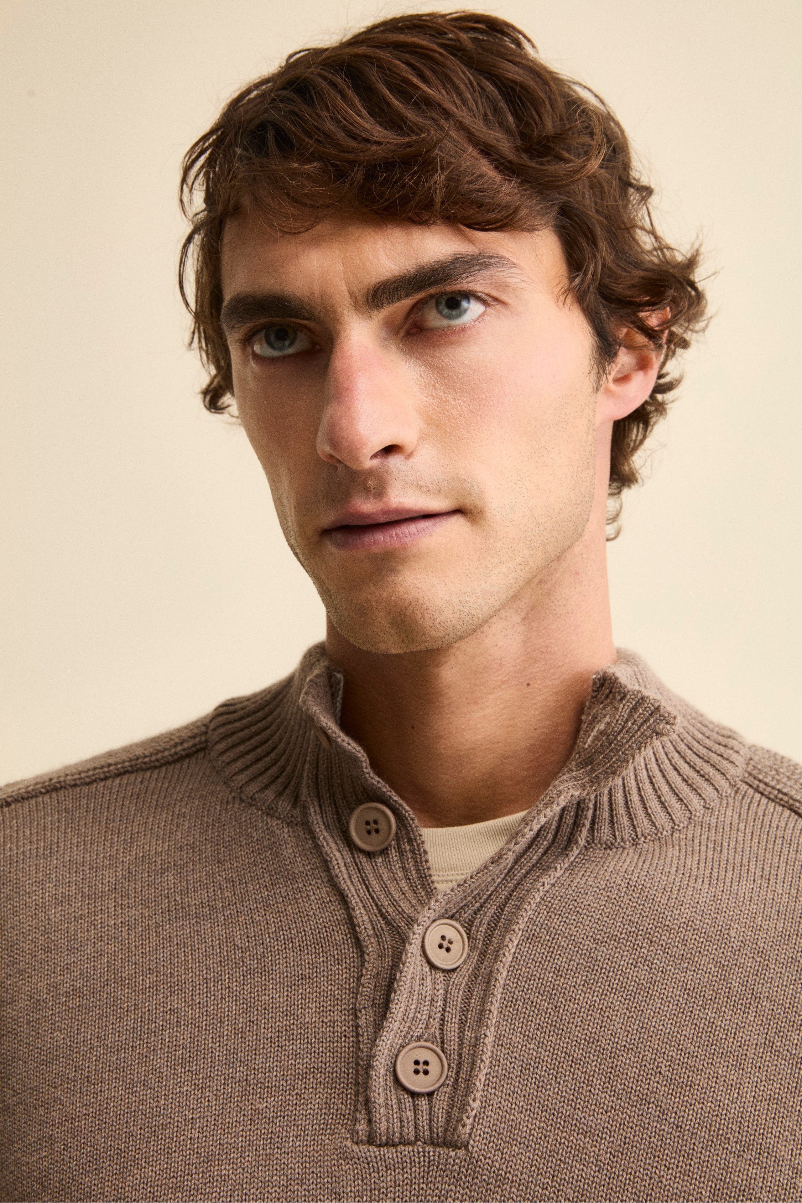 Buttoned Mock Neck in Mouline Virgin Wool - gray